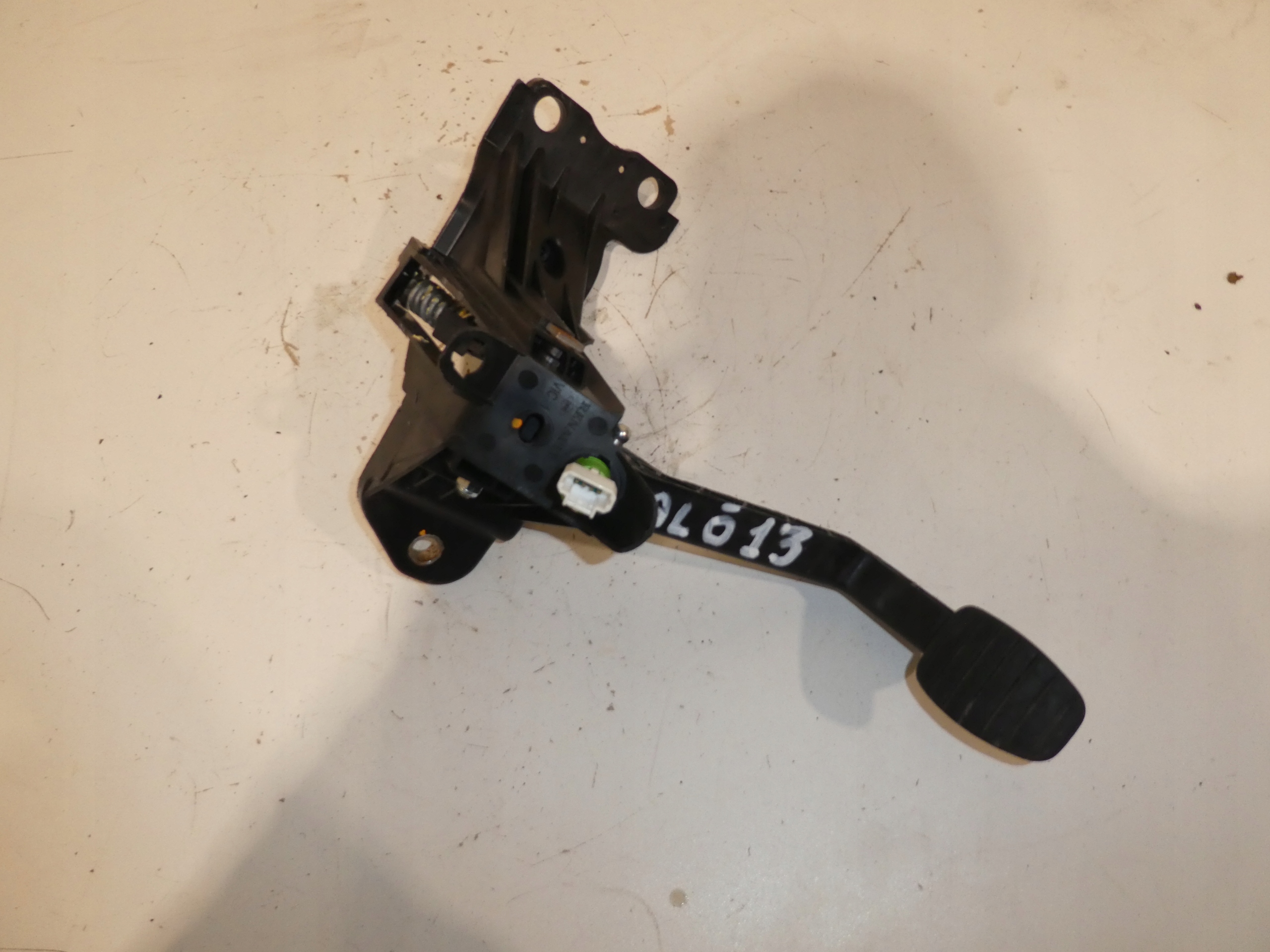 KUPPLUNGSPEDAL RENAULT MASTER III 070112