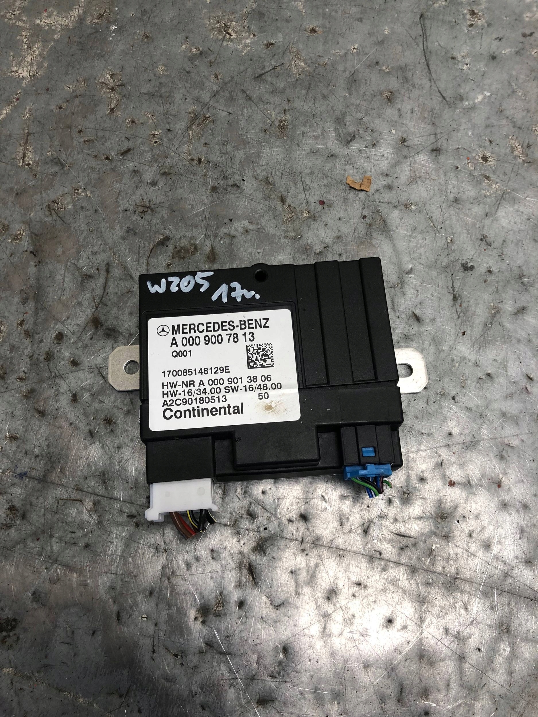 Module POMPY Carburant MERCEDES W205 KOMBI A0009007813
