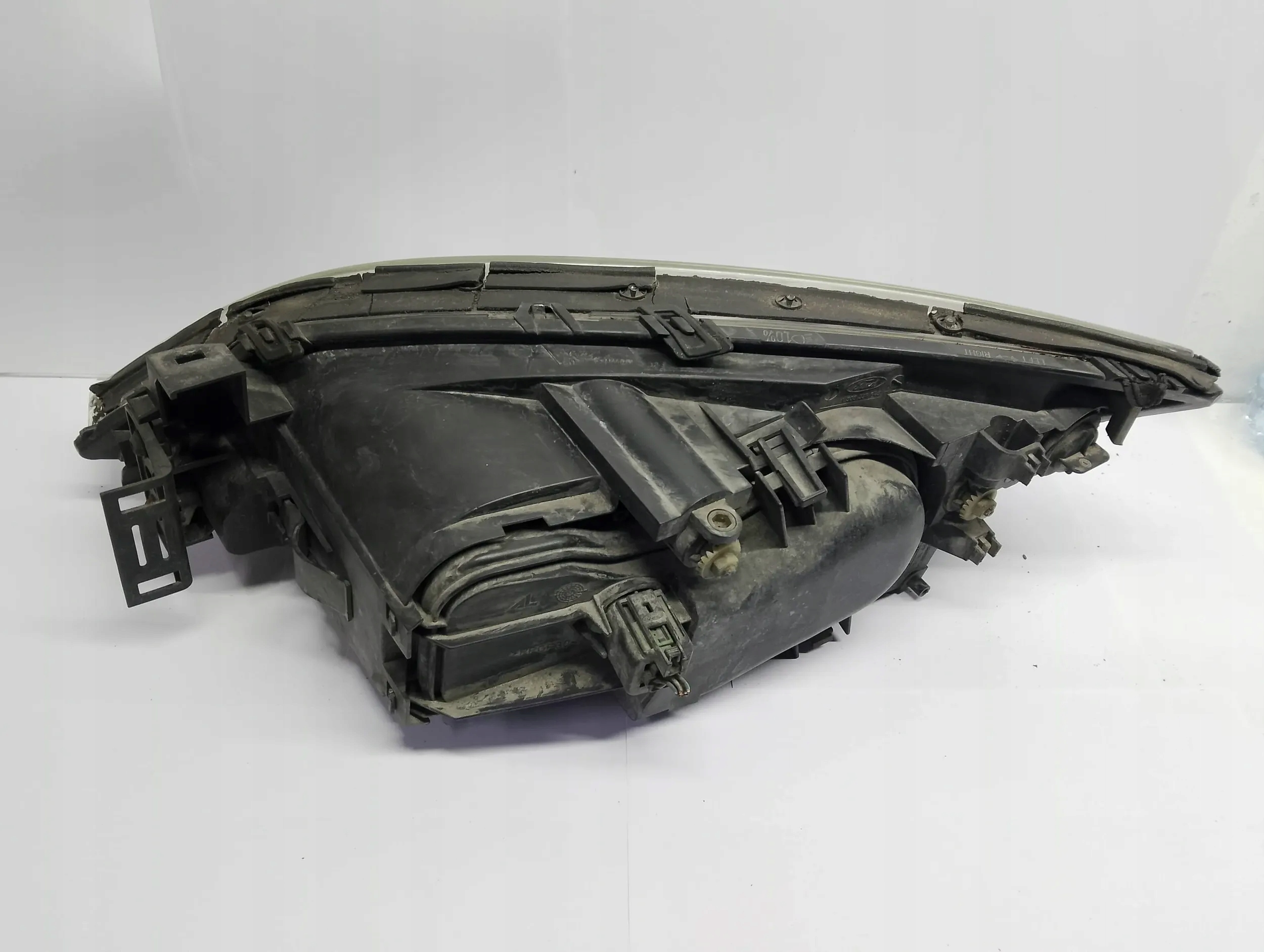 Ford Mondeo Mk III 2000 lights front 1S7113005AJ