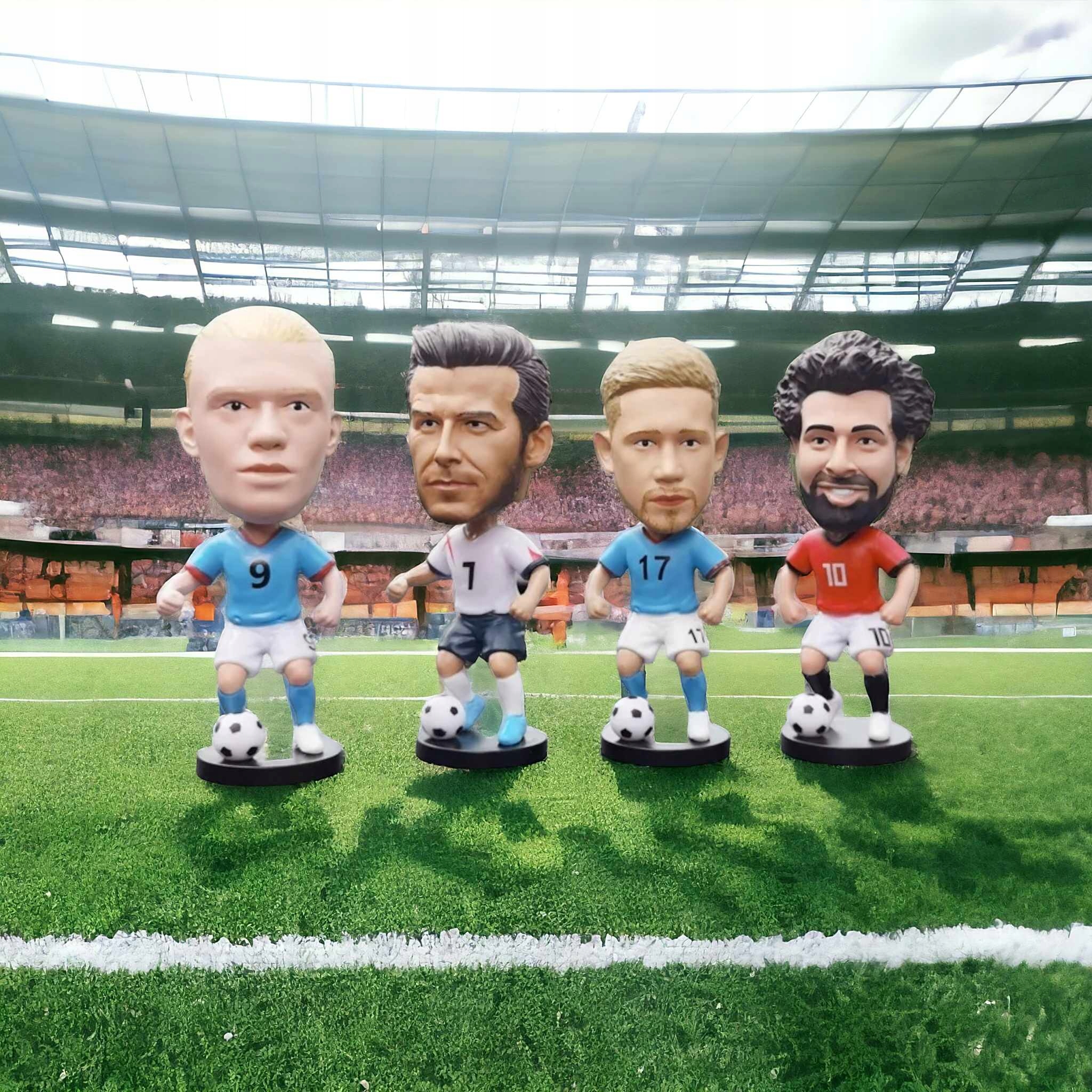 FIGURKA Z PIŁKARZ Z KIWAJĄCĄ GŁOWĄ MBAPPE MESSI RONALDO NEYMAR PSG DO AUTA Producent inny