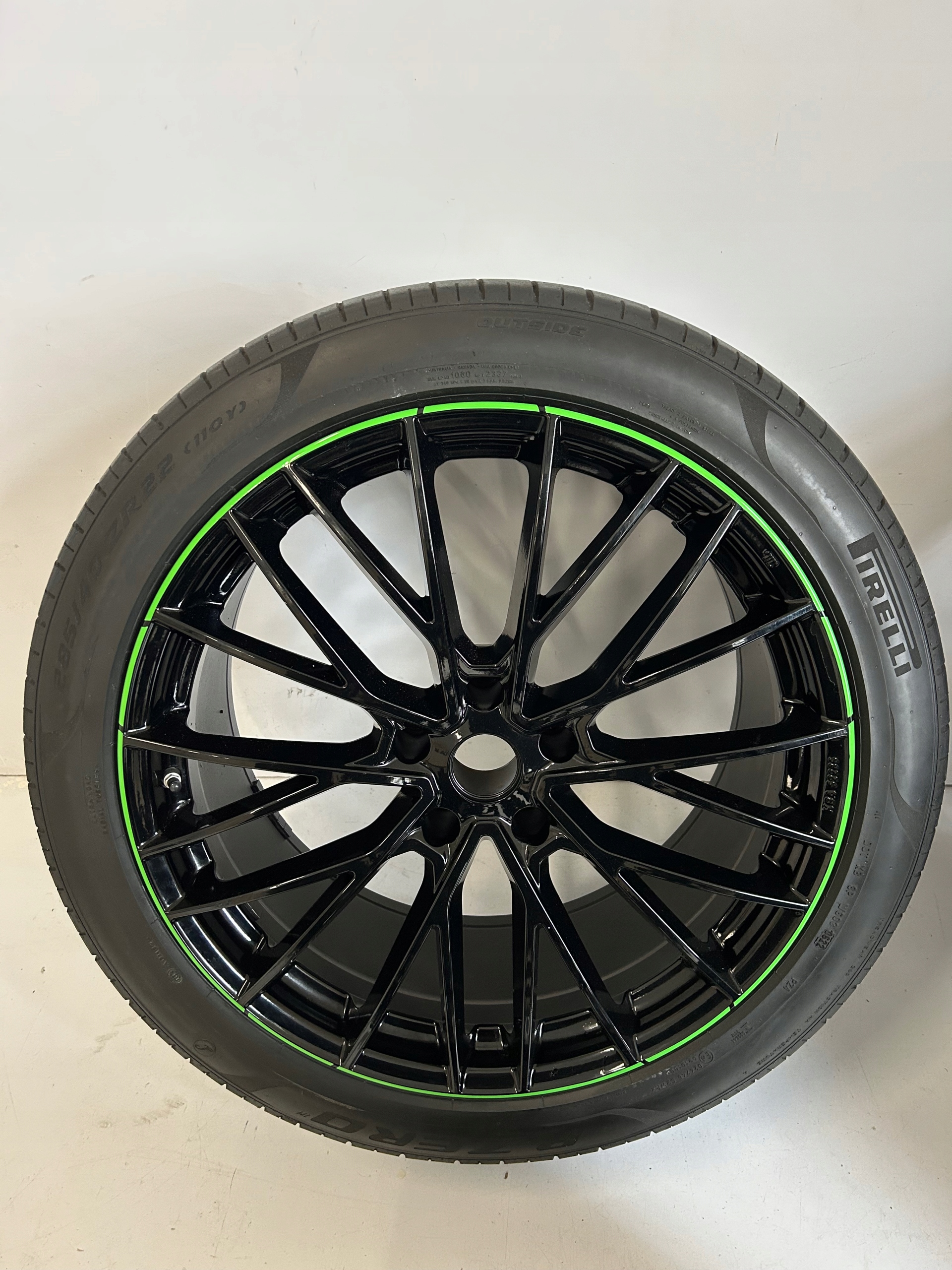 discs z Oponami wheels Lamborghini Urus 22 Wheels 5x130