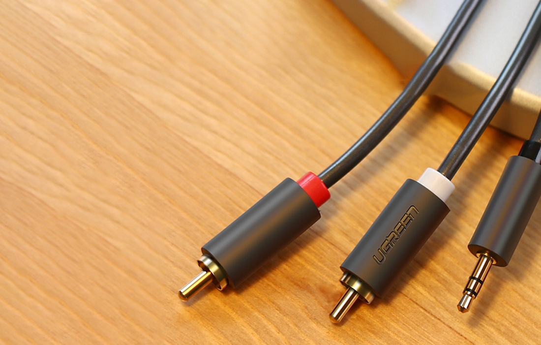 UGREEN POZŁACANY PRZEWÓD KABEL AUDIO AUX MINI JACK 3,5MM DO 2X RCA CINCH 2M Długość kabla 2 m