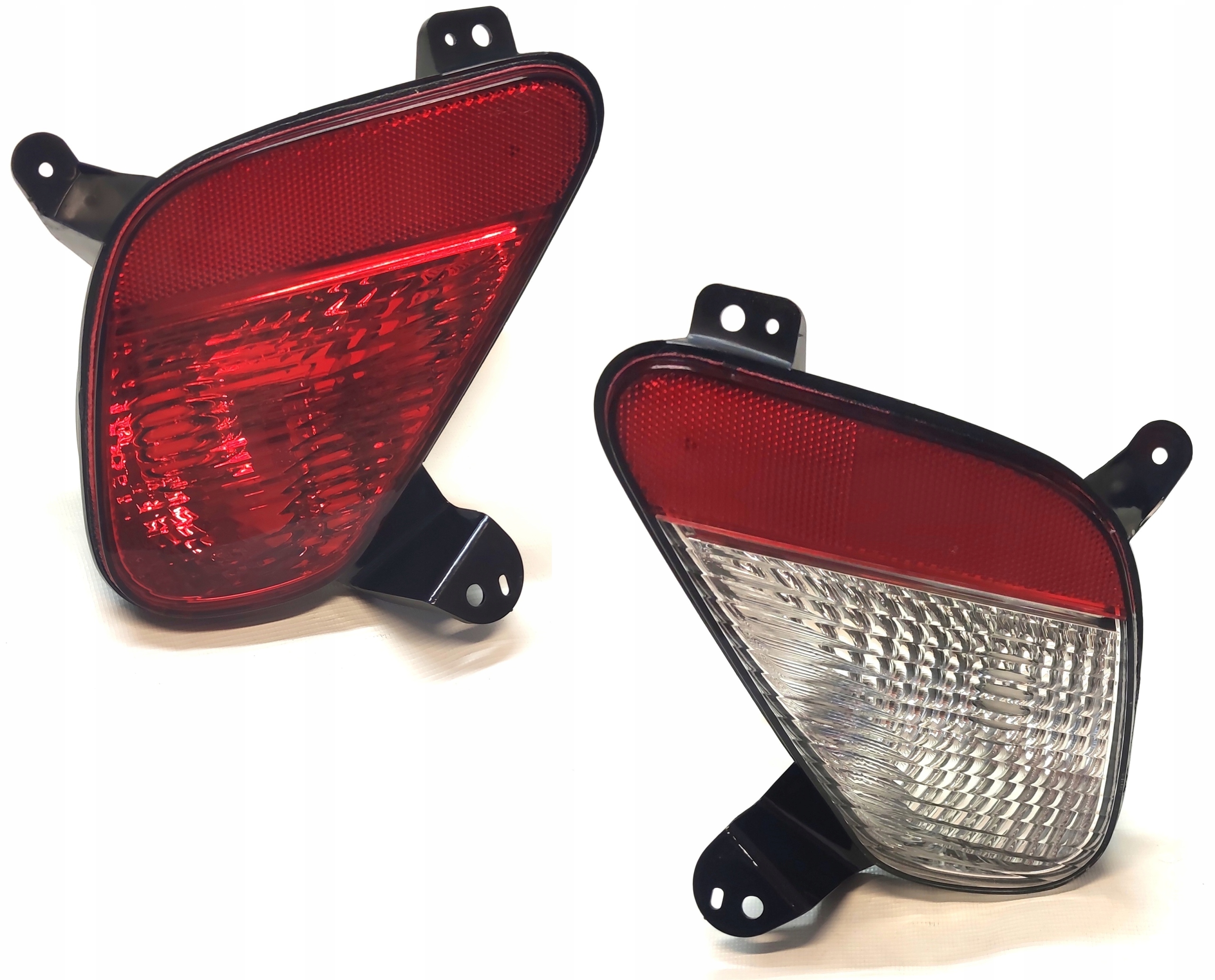 Lampa tyl w zderzak Mitsubishi Eclipse Cross 2017