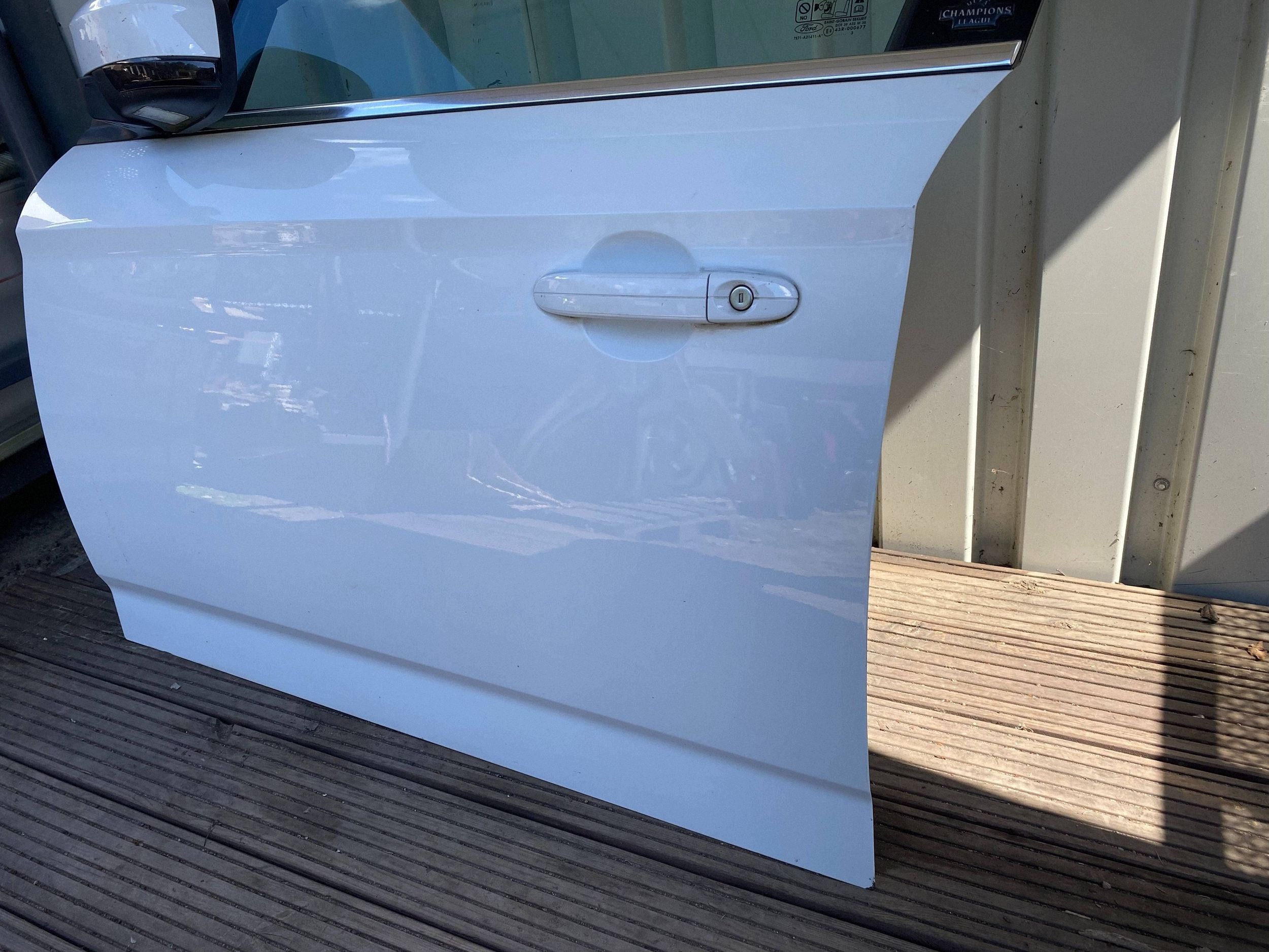 FORD MONDEO MK4 LIFT complete door left front front F6 BIALY