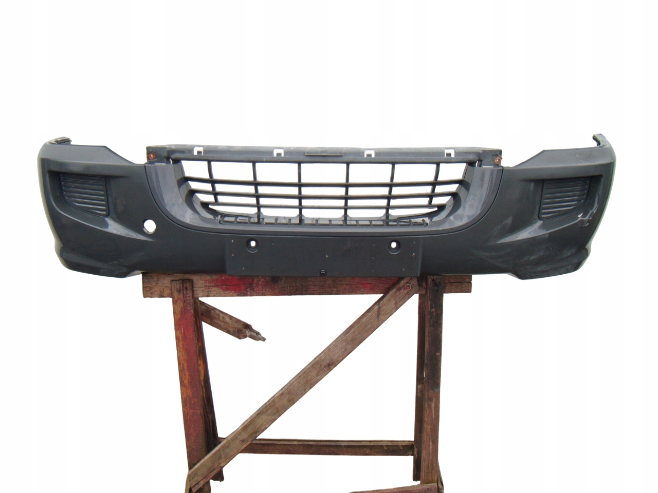 VW CRAFTER 06- ZDERZAK PRZÓD