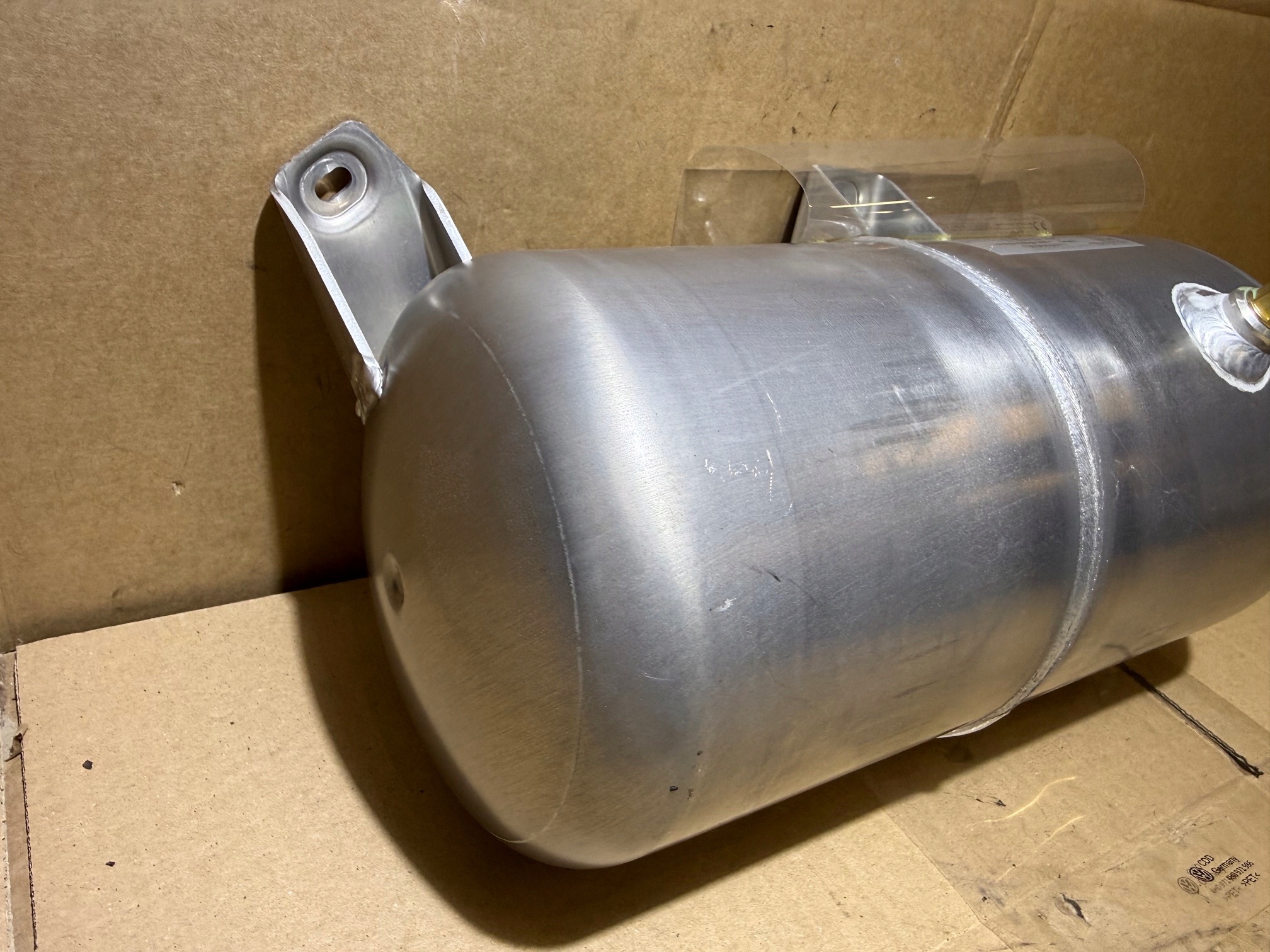 AUDI A8 D4 spremnik tlaka amortizera 4H0616203F