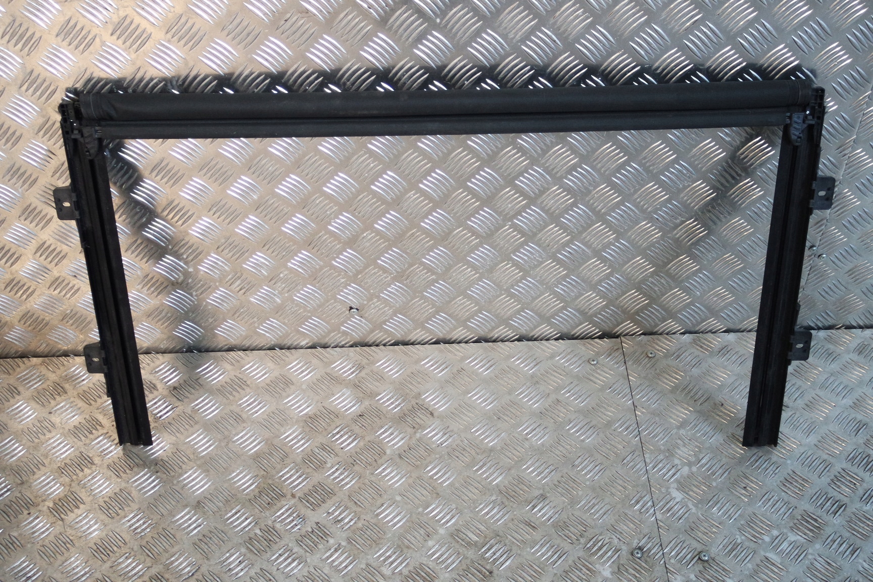 PRZESLONKA DACH SZYBERDACH W213 AMG CZARNA