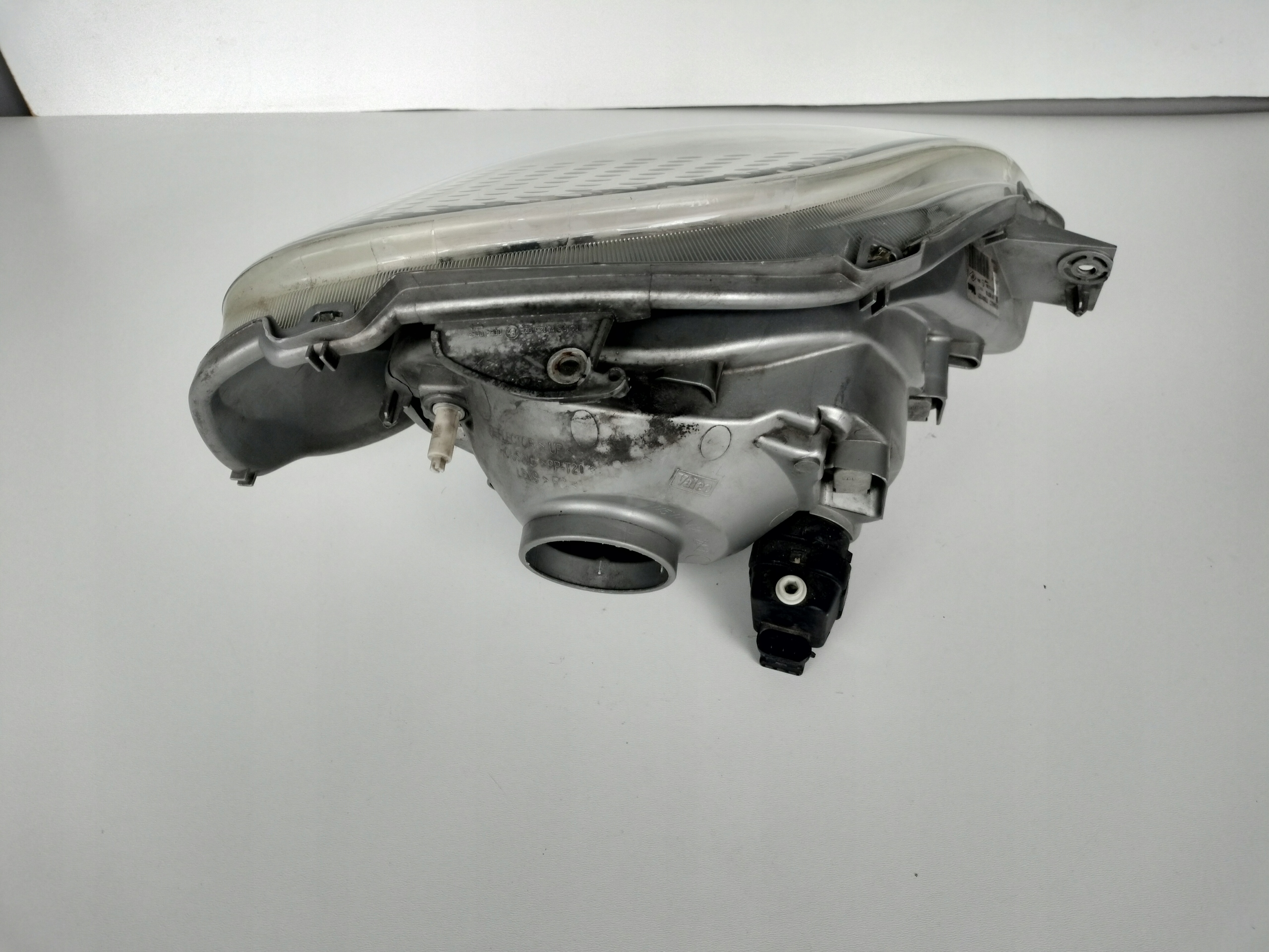 light left REFLEKTOR RENAULT TRAFIC OPEL VIVARO 00-07