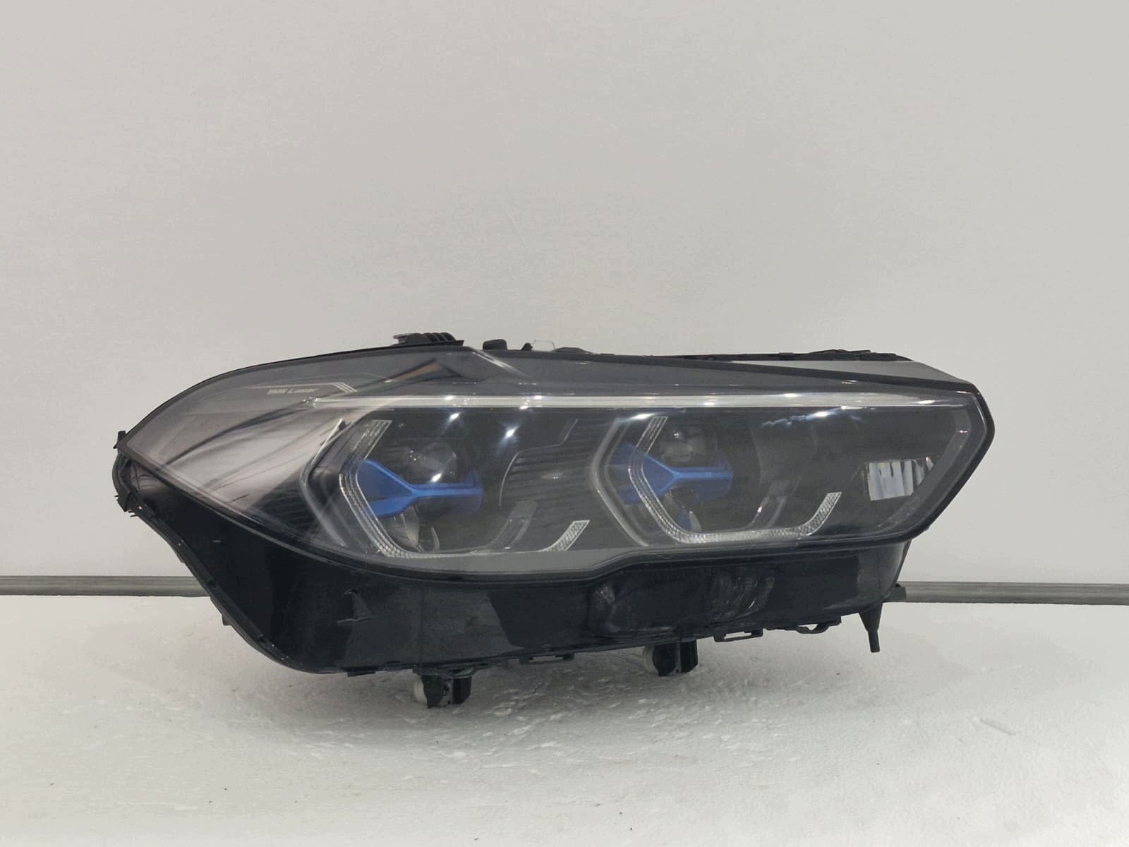 light right BMW X5 G05 X6 G06 Laser Shadow black