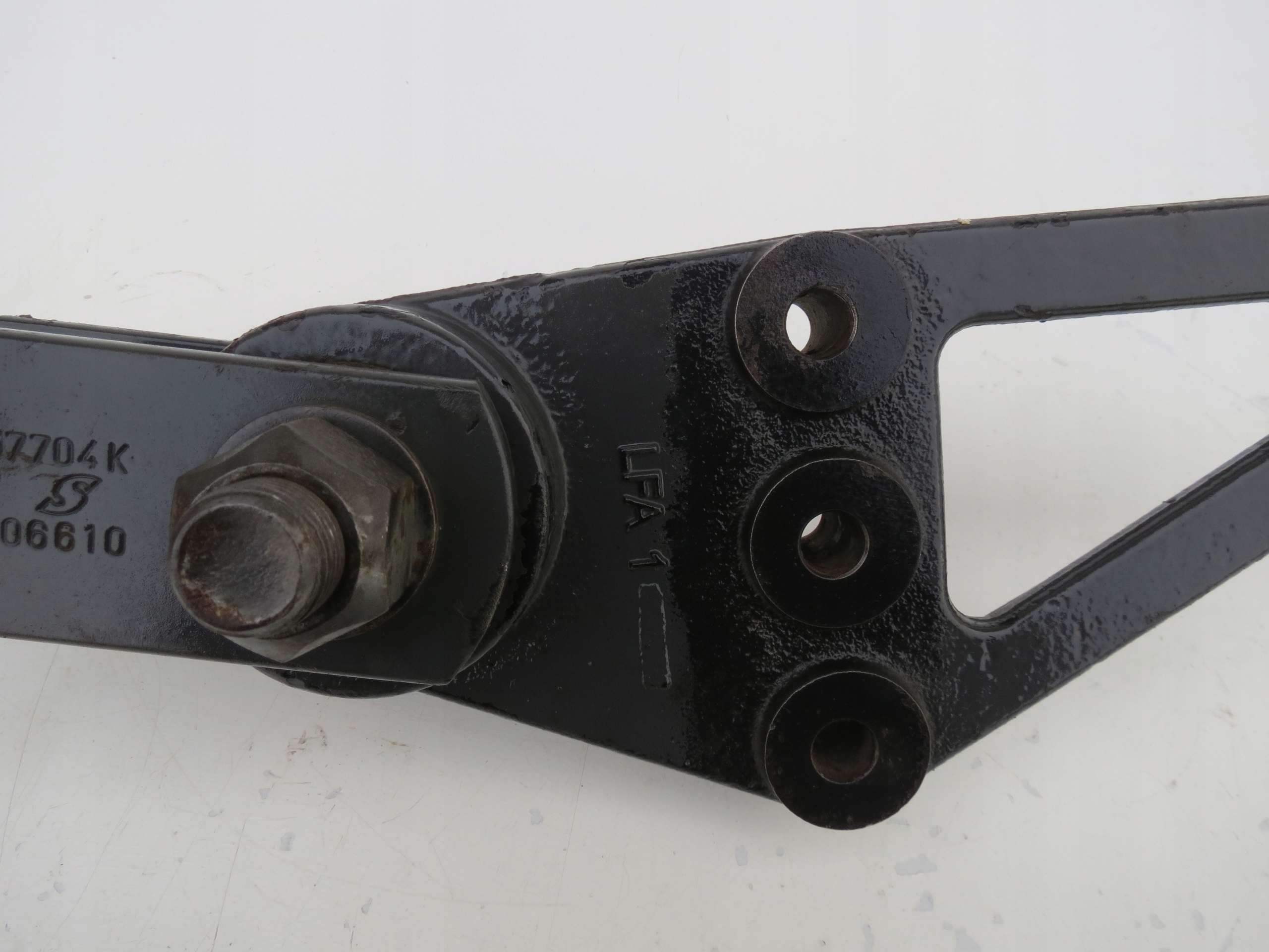 staffa Supporto RESORA RENAULT MAGNUM