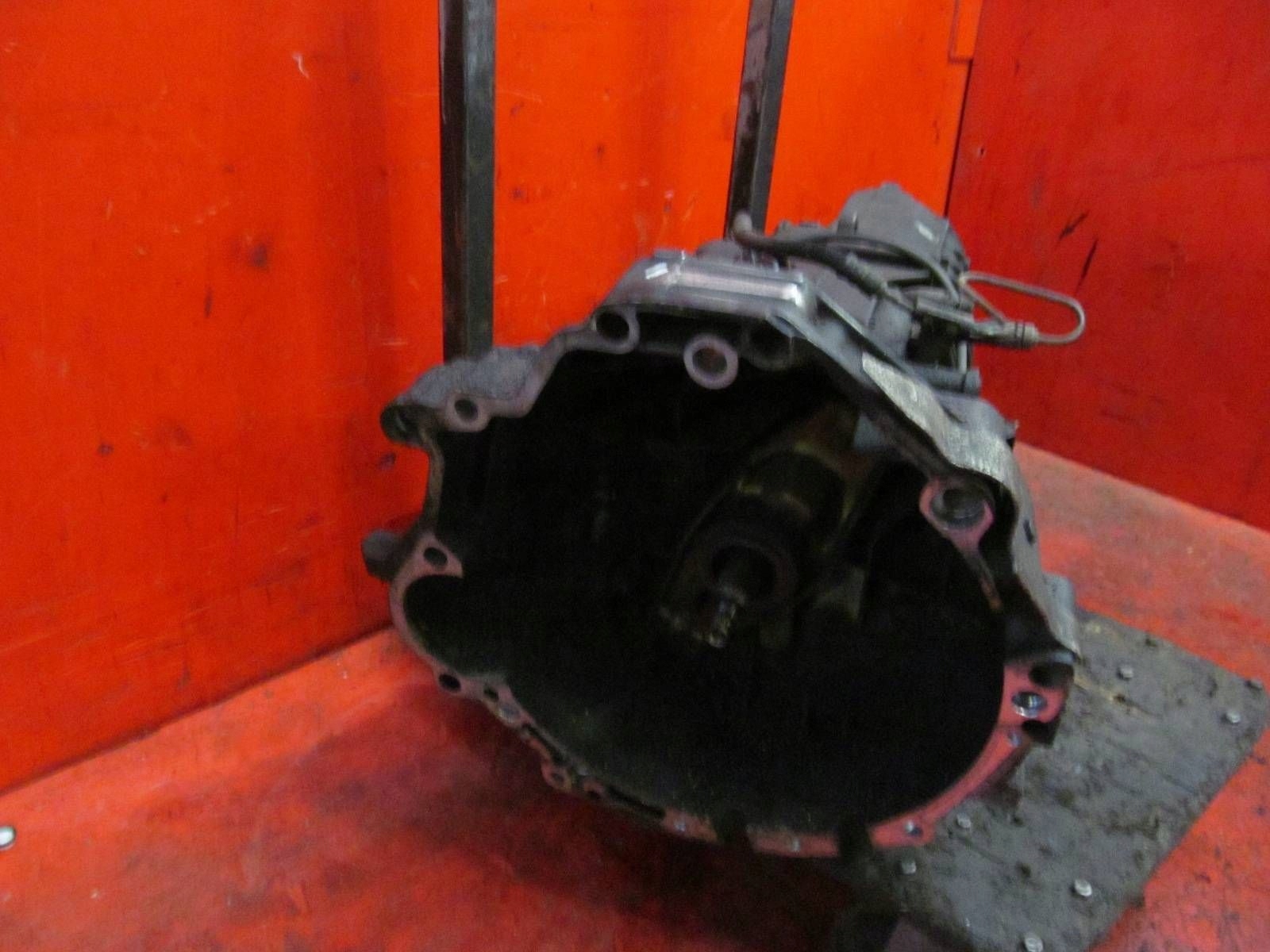 AUDI A4 B6 8E 1.9 TDI VW PASSAT B5 CAMBIO manuale GBQ