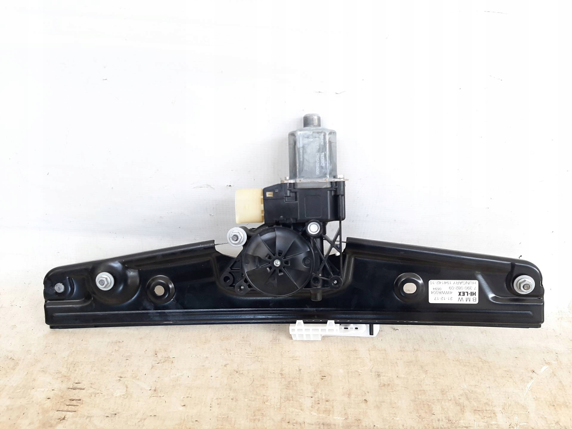 Podnosnik Скло Зад. Правий MINI F60 Countryman