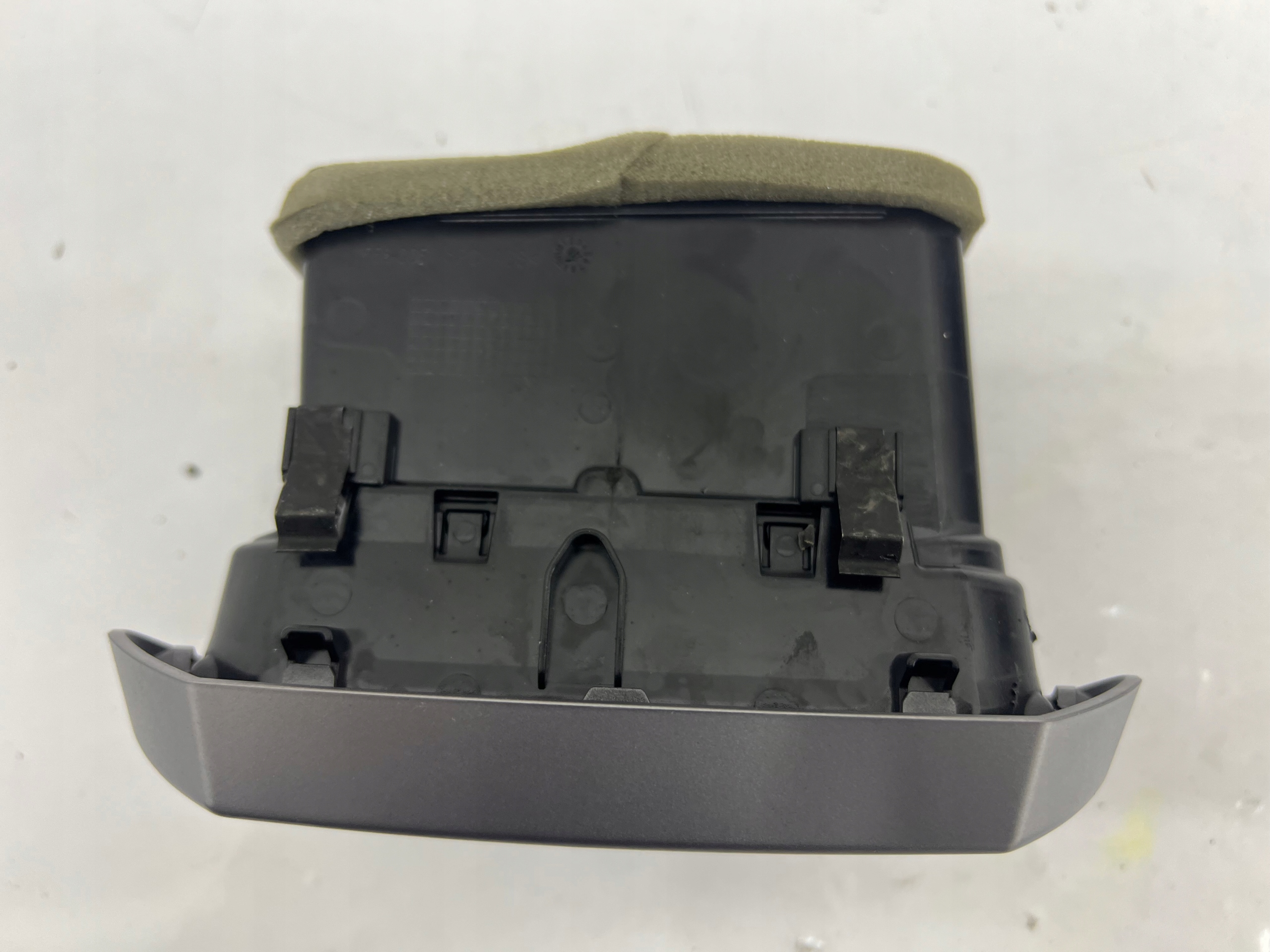grid air conditioning devices blower fan diffuser intake right CUPRA FORMENTOR 5FB820902A