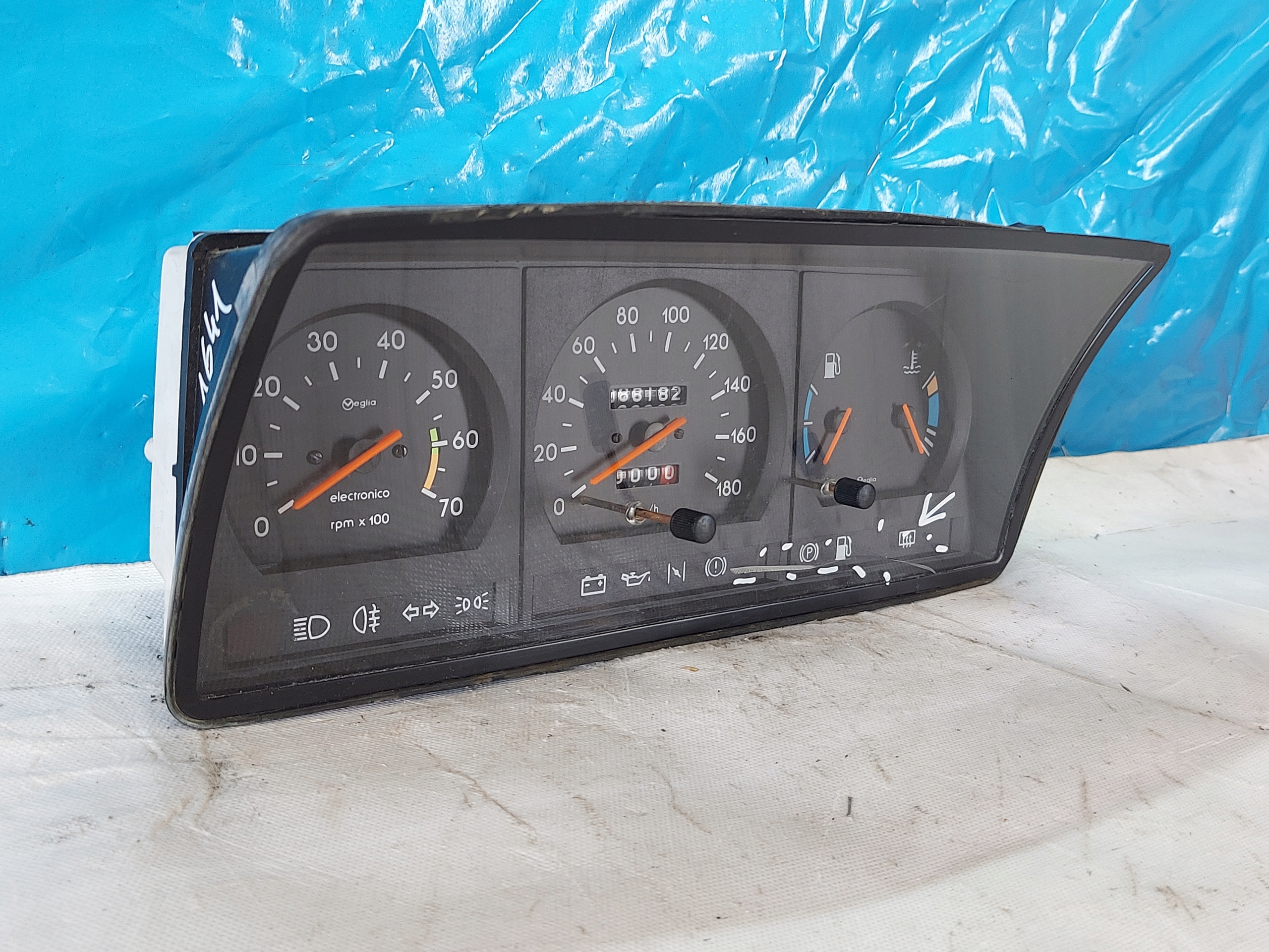 dials clock IBIZA and 2759740