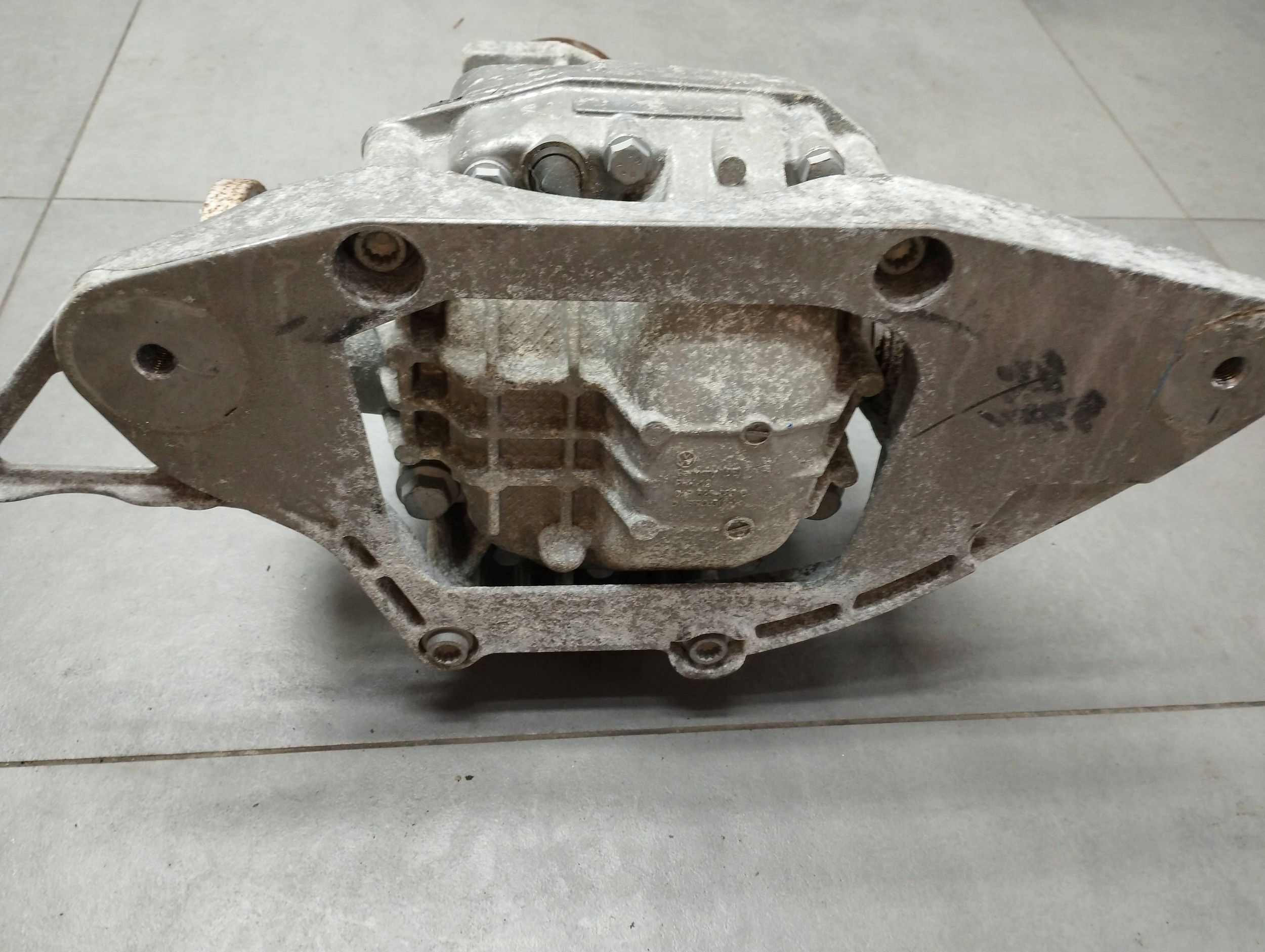 Audi A7 4G 2016 3.0 TDI differential diff rear part PHH 0AR525083C