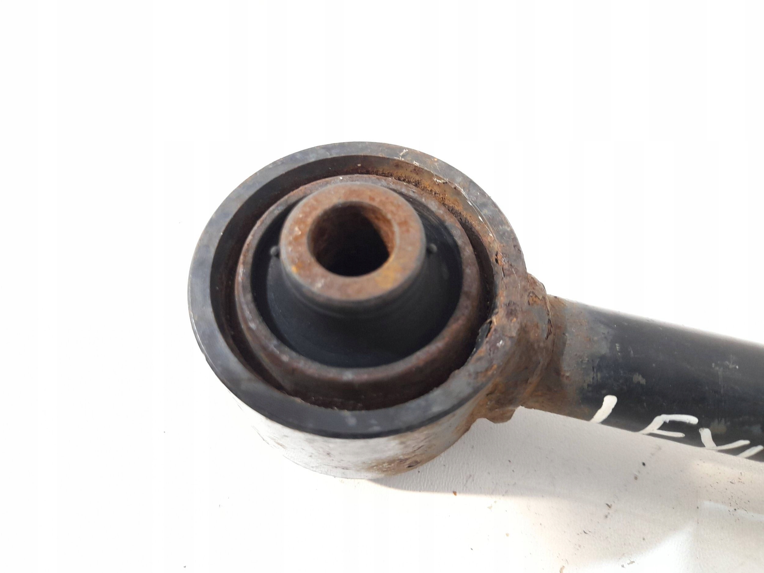 Lexus UX Querlenker hinten links (Q822)