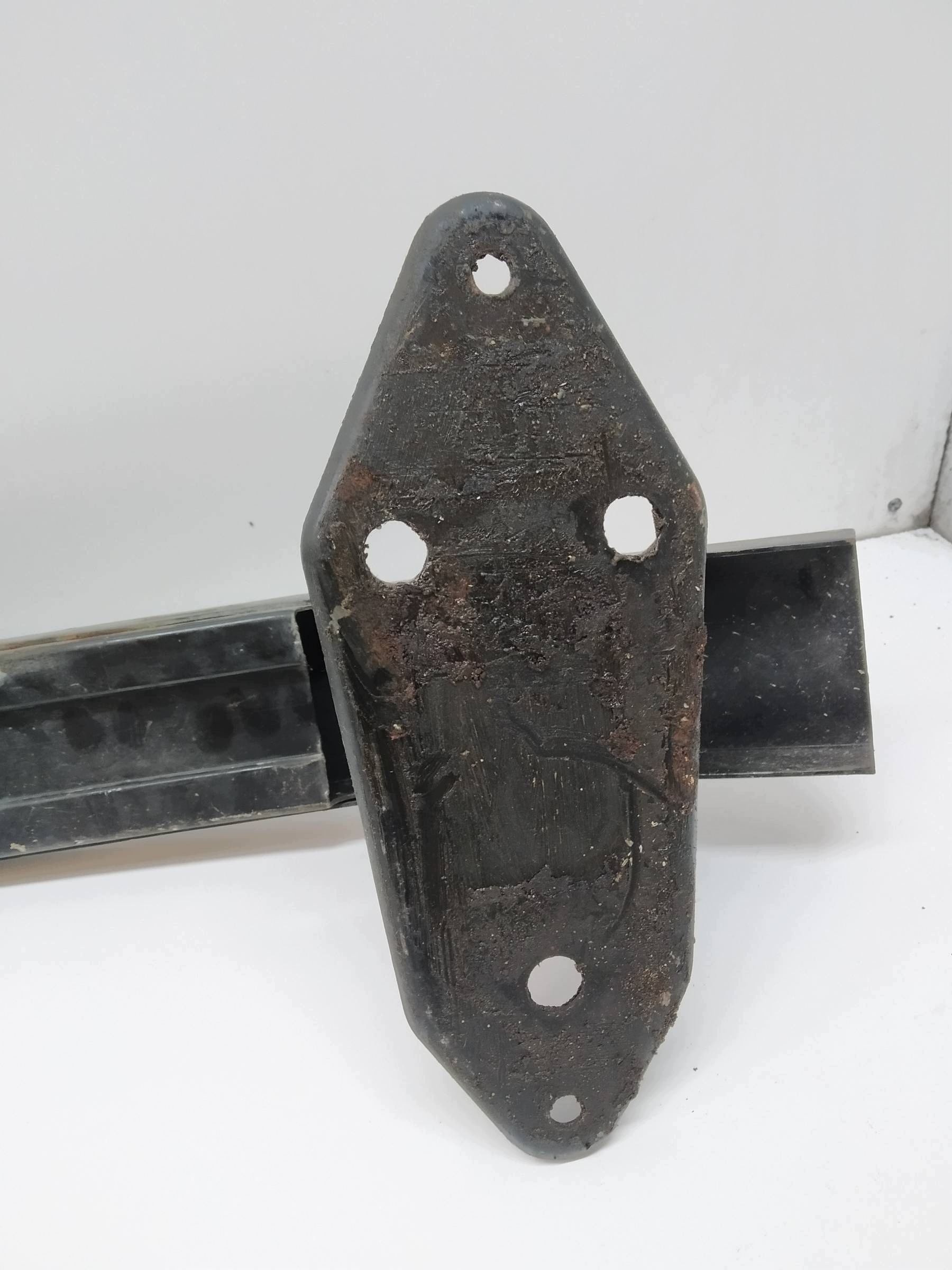 pillar of a bumper sider front Fiat Panda II (2003-2012)