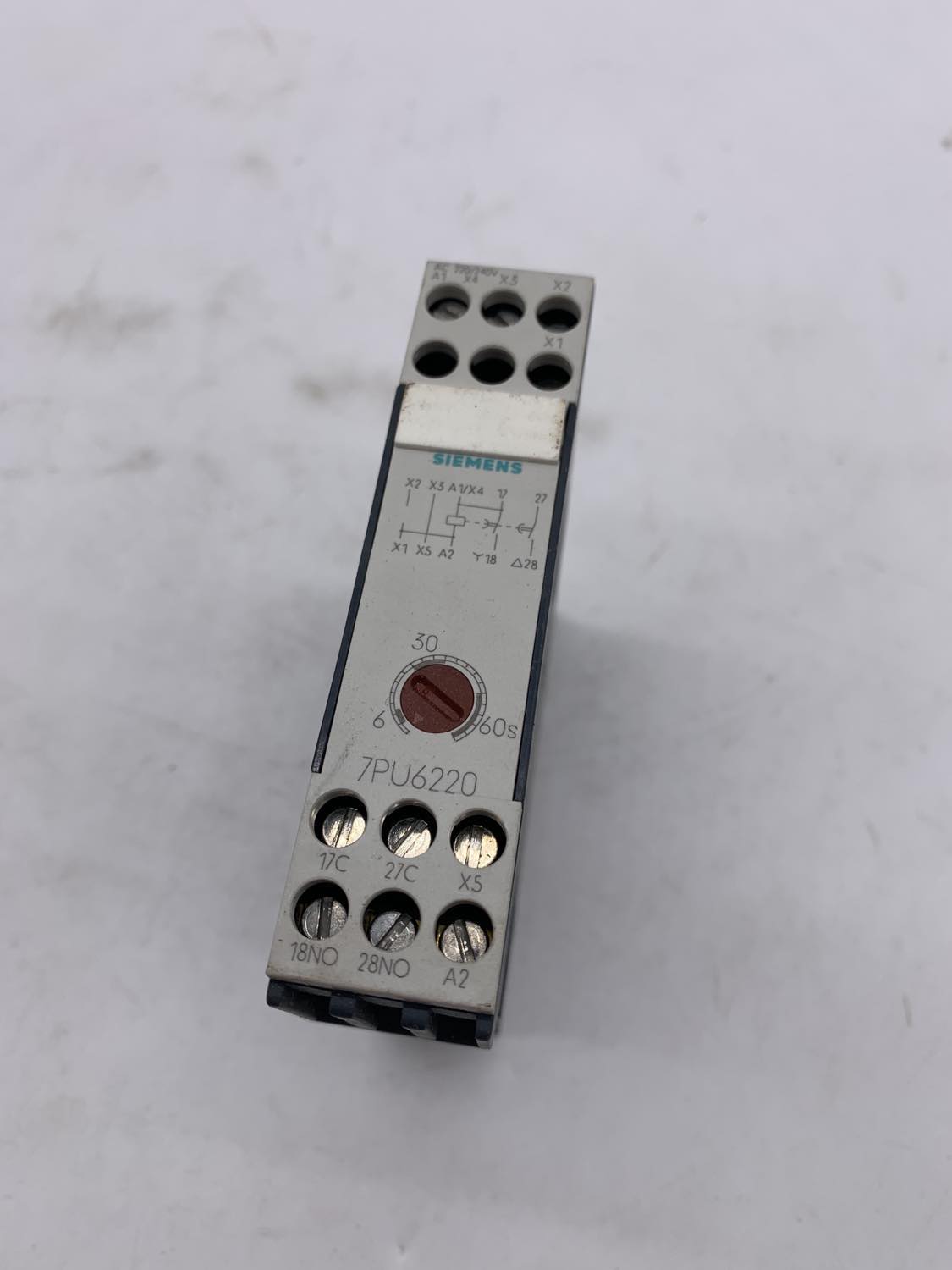 Siemens 7PU6220-2NN20 Time Relay