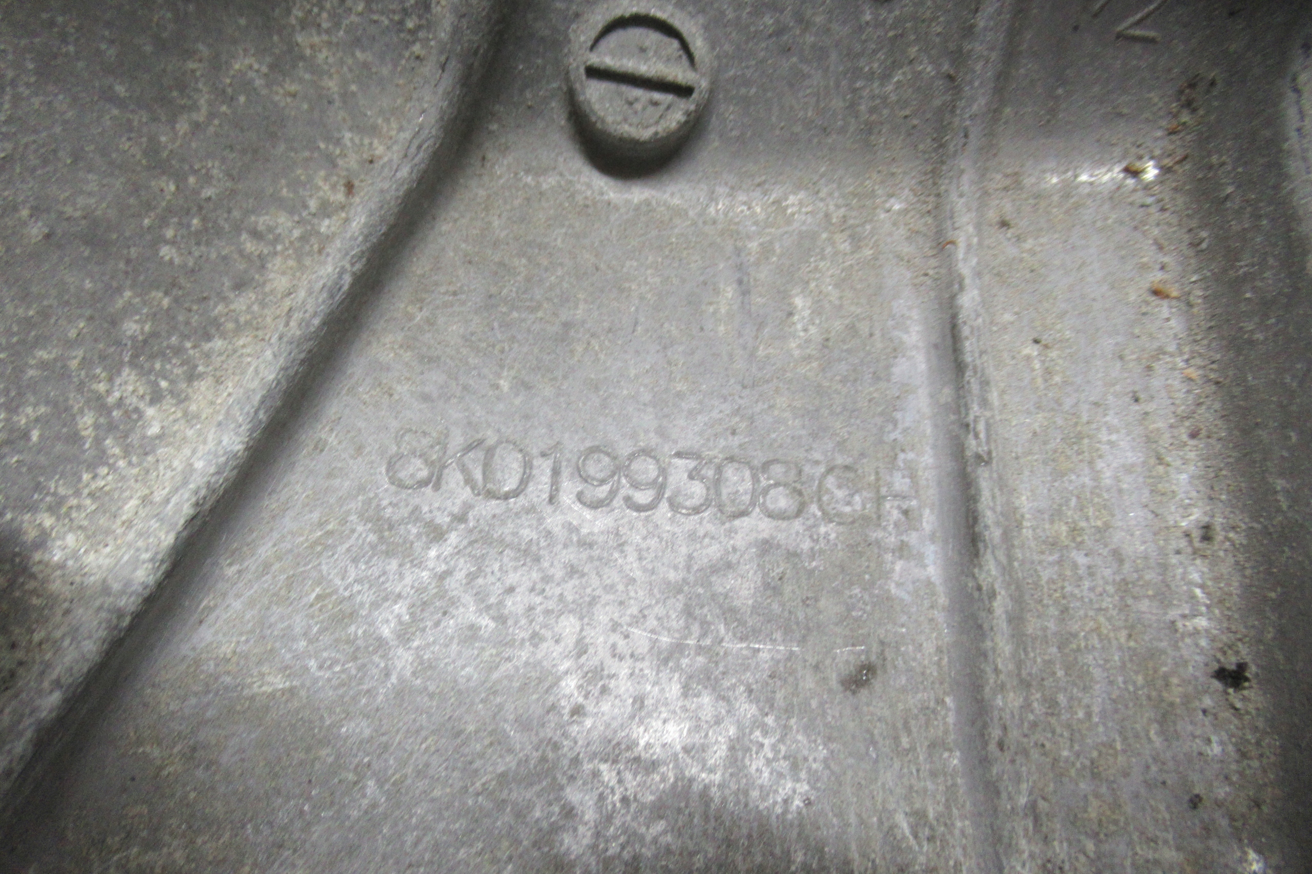 AUDI A4 B8 FL 14R engine supporting mount 8K0199308CH