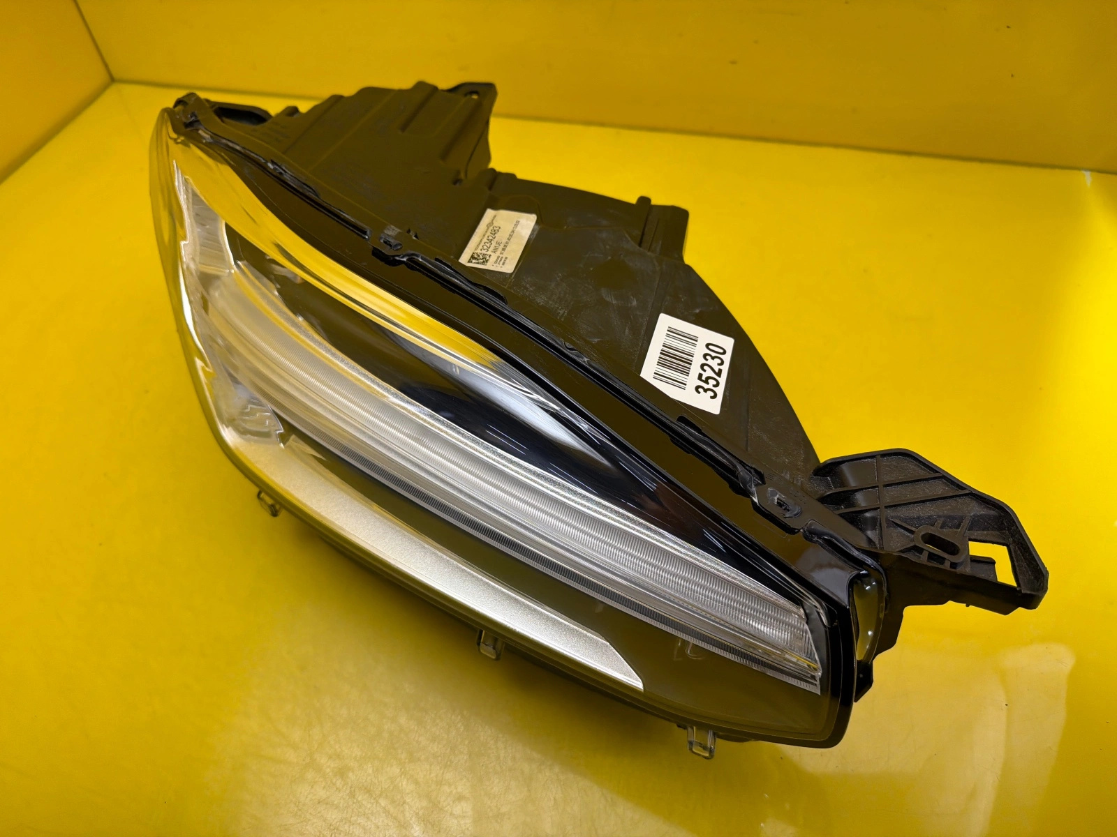 light right Volvo XC90 II - Full Led 32342483