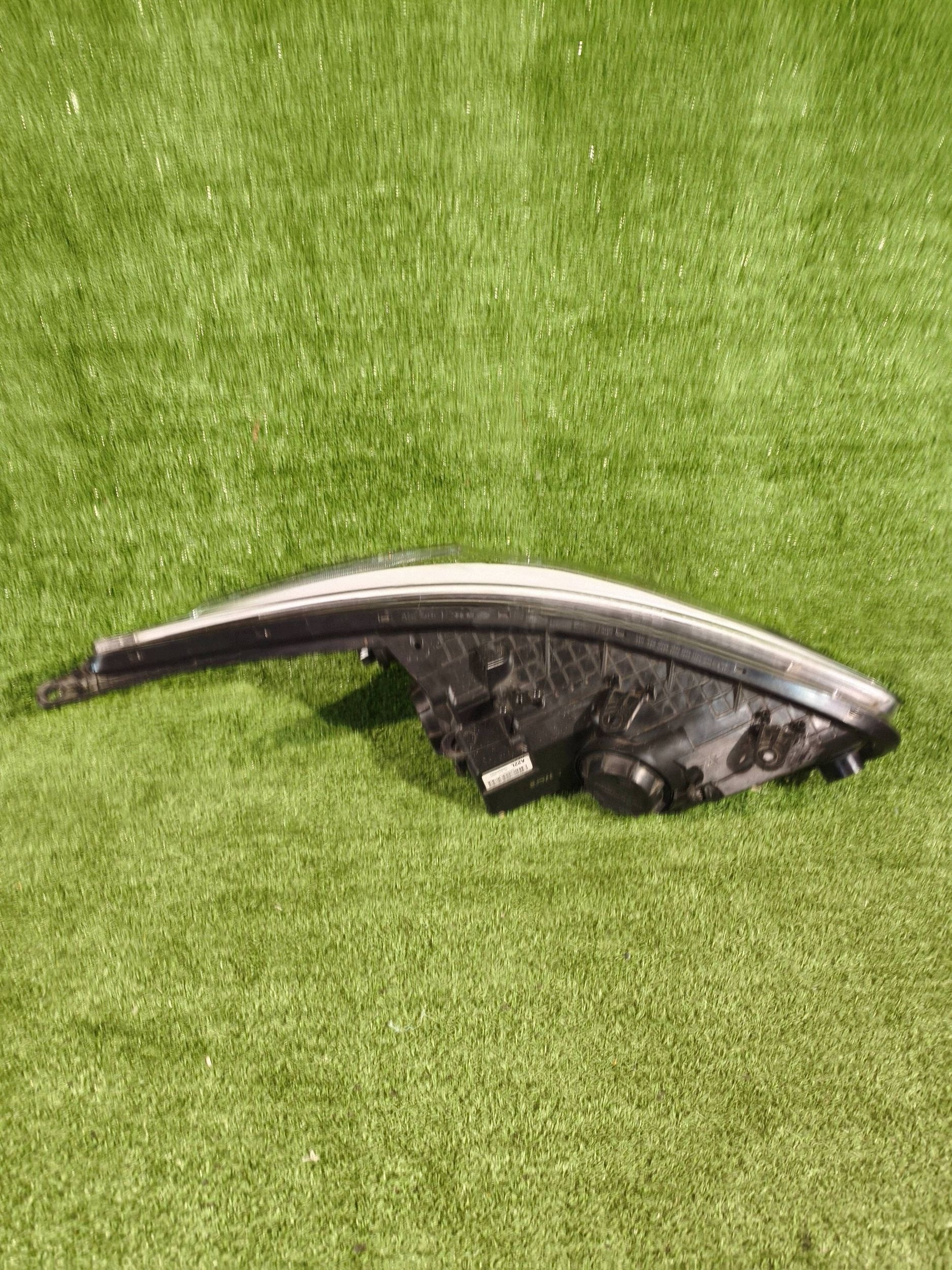 REFLEKTOR left front KIA CEED II 12- LED NR.R1495