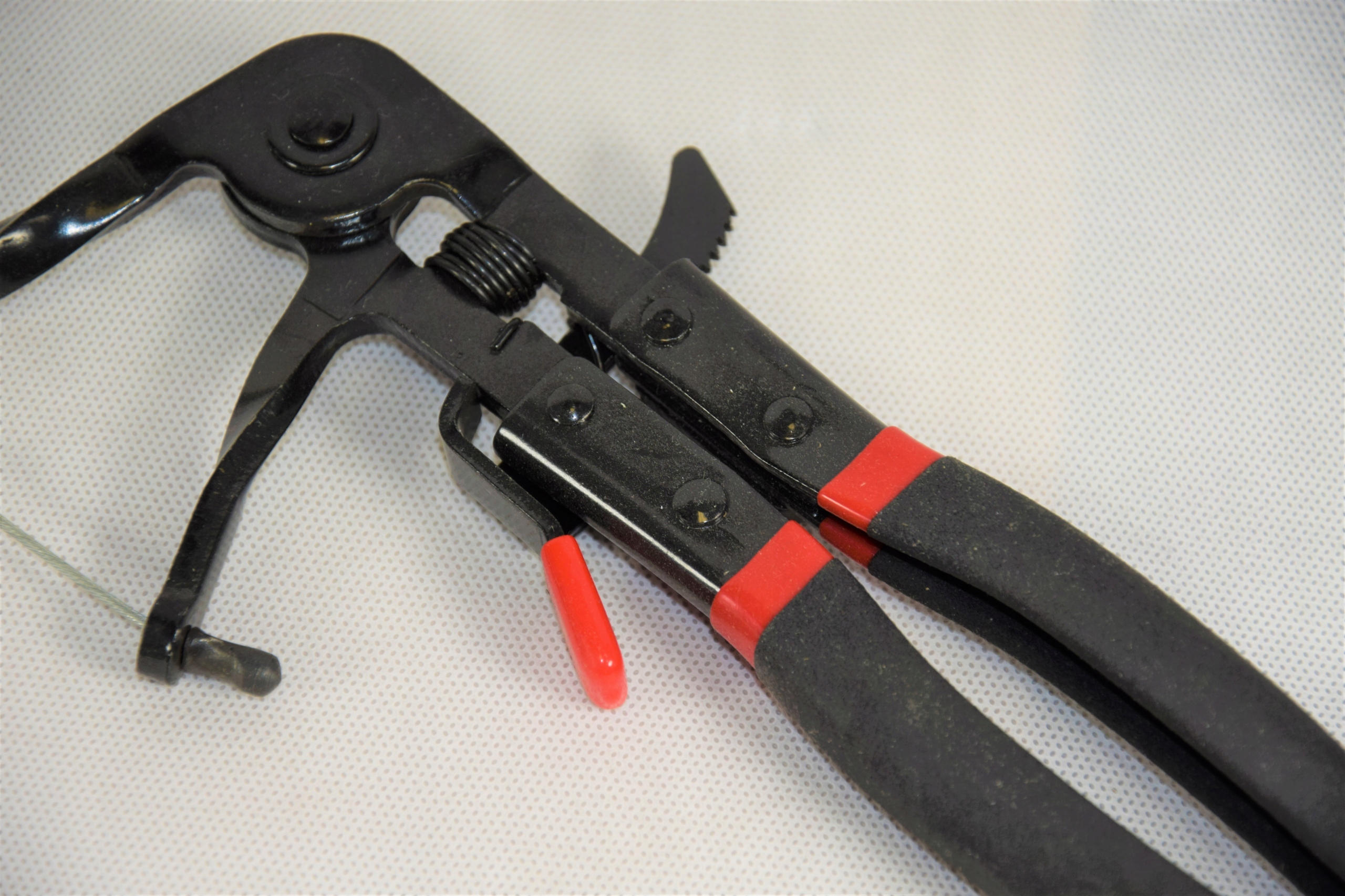 SZCZYPCE DO OPASEK NA WEZACH WODNYCH NA LINCE Brand Magnus