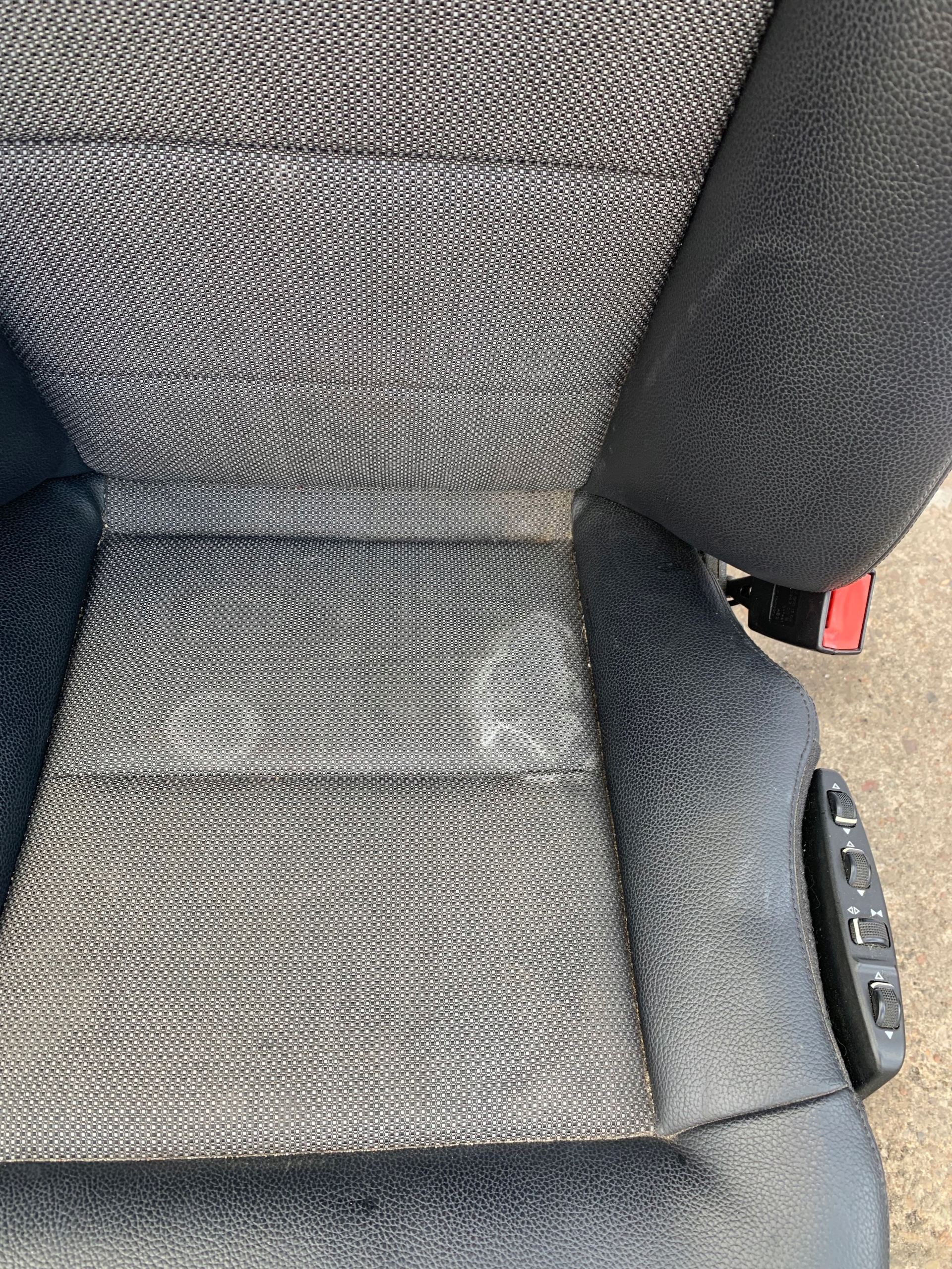 MERCEDES E-KLASA W212 Sitz rechts PASAZER