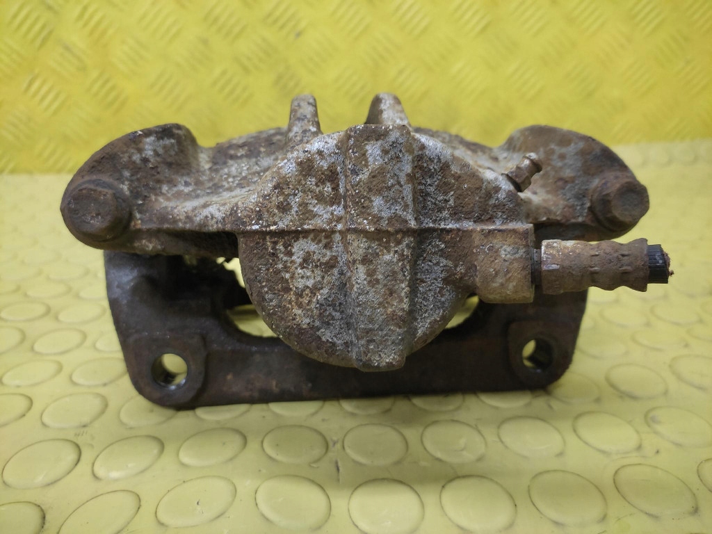 RENAULT MEGANE II 1.9 DCI caliper right front