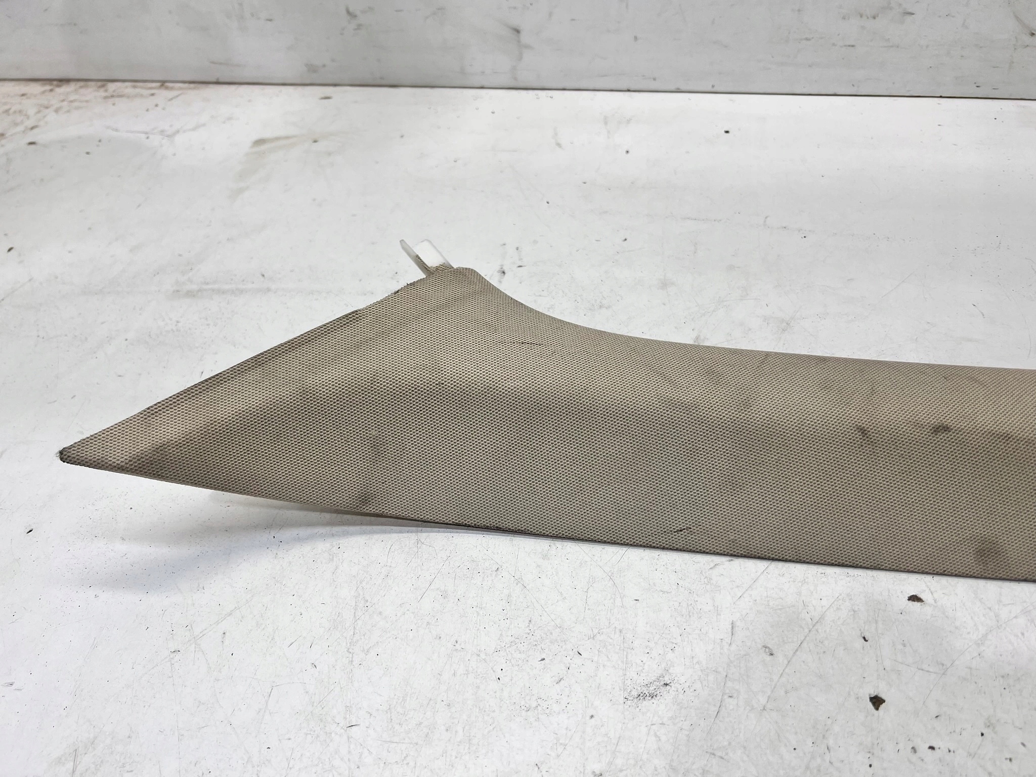 cover SLUPKA A left AUDI Q5 8R0867233B without