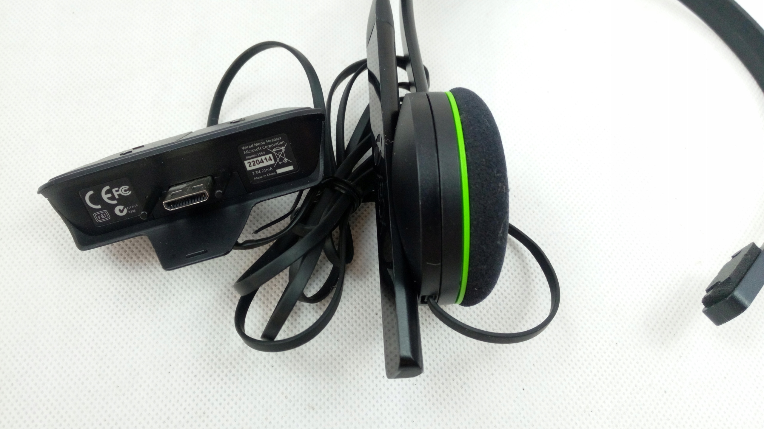 SŁUCHAWKA MICROSOFT XBOX ONE CHAT HEADSET 1564 Producent Microsoft