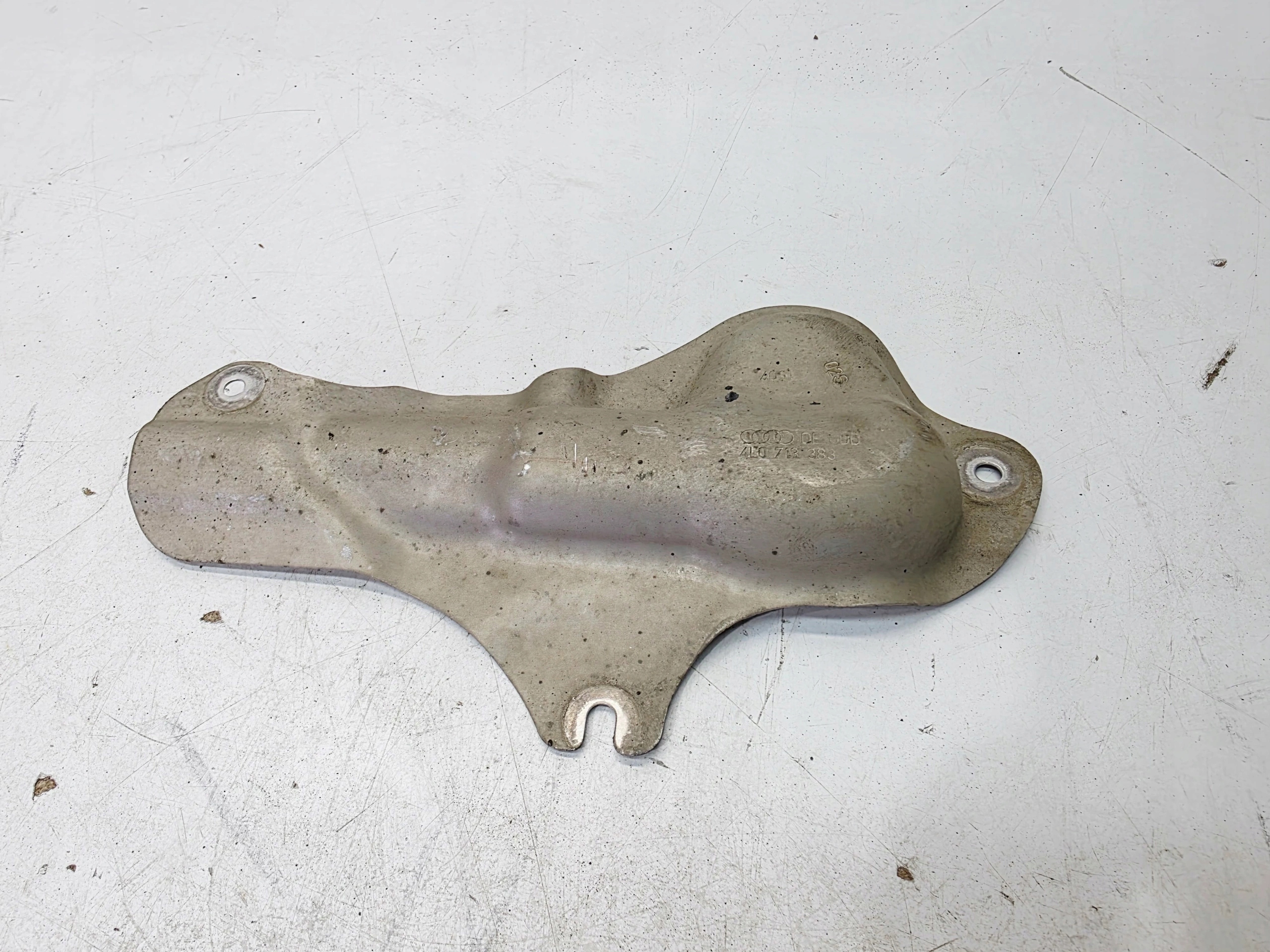 cap cover LINEK AUDI Q7 4L 4L0713383