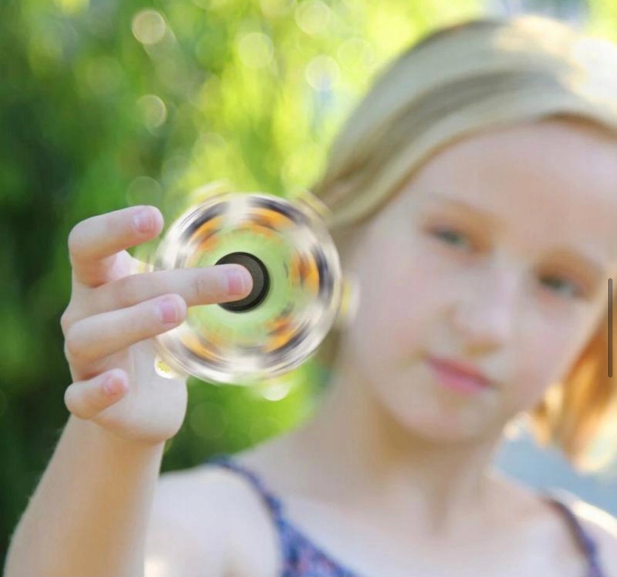 FIDGET SPINNER ZABAWKA DO KRĘCENIA ANTYSTRESOWA + ETUI EAN (GTIN) 5904238413609