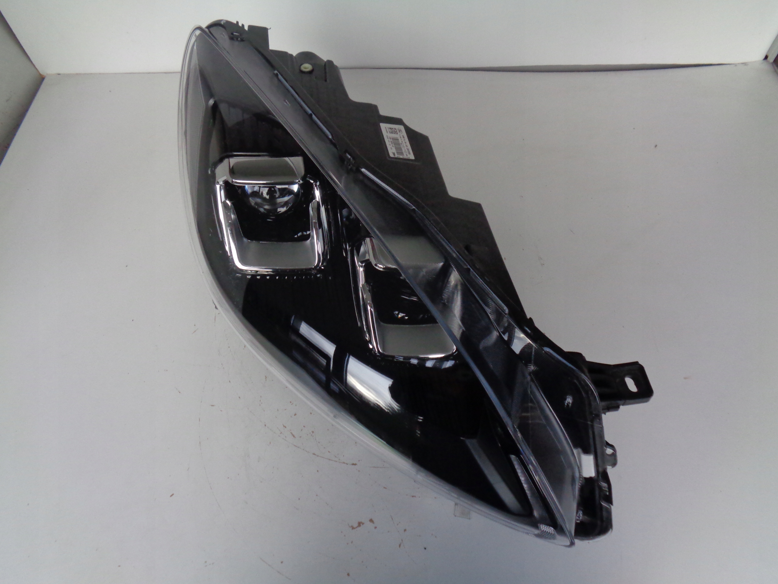 light right REFLEKTOR FORD KUGA MK3 19- FULL LED