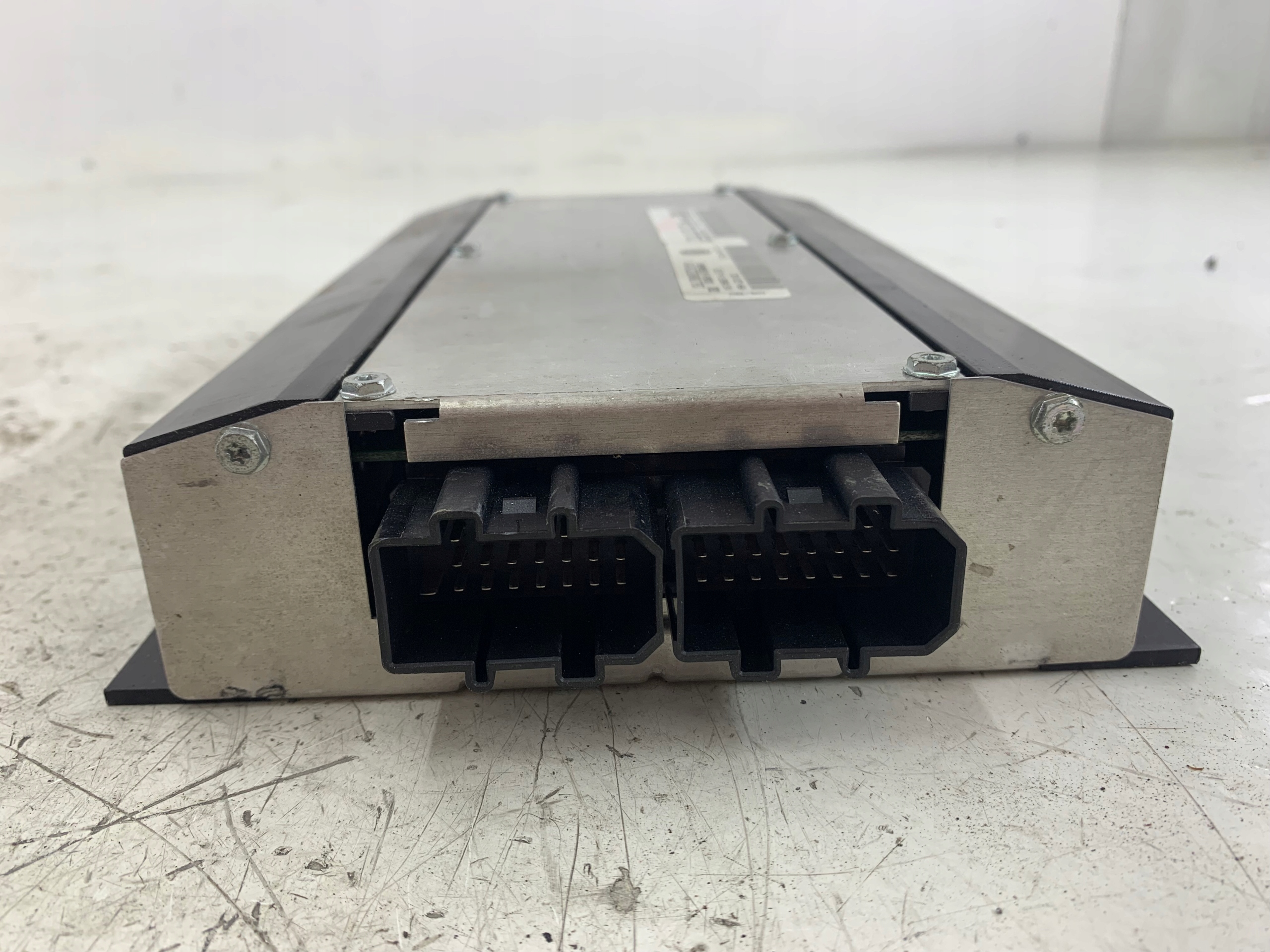 VW PHAETON and amplifier AUDIO 3D0035466A