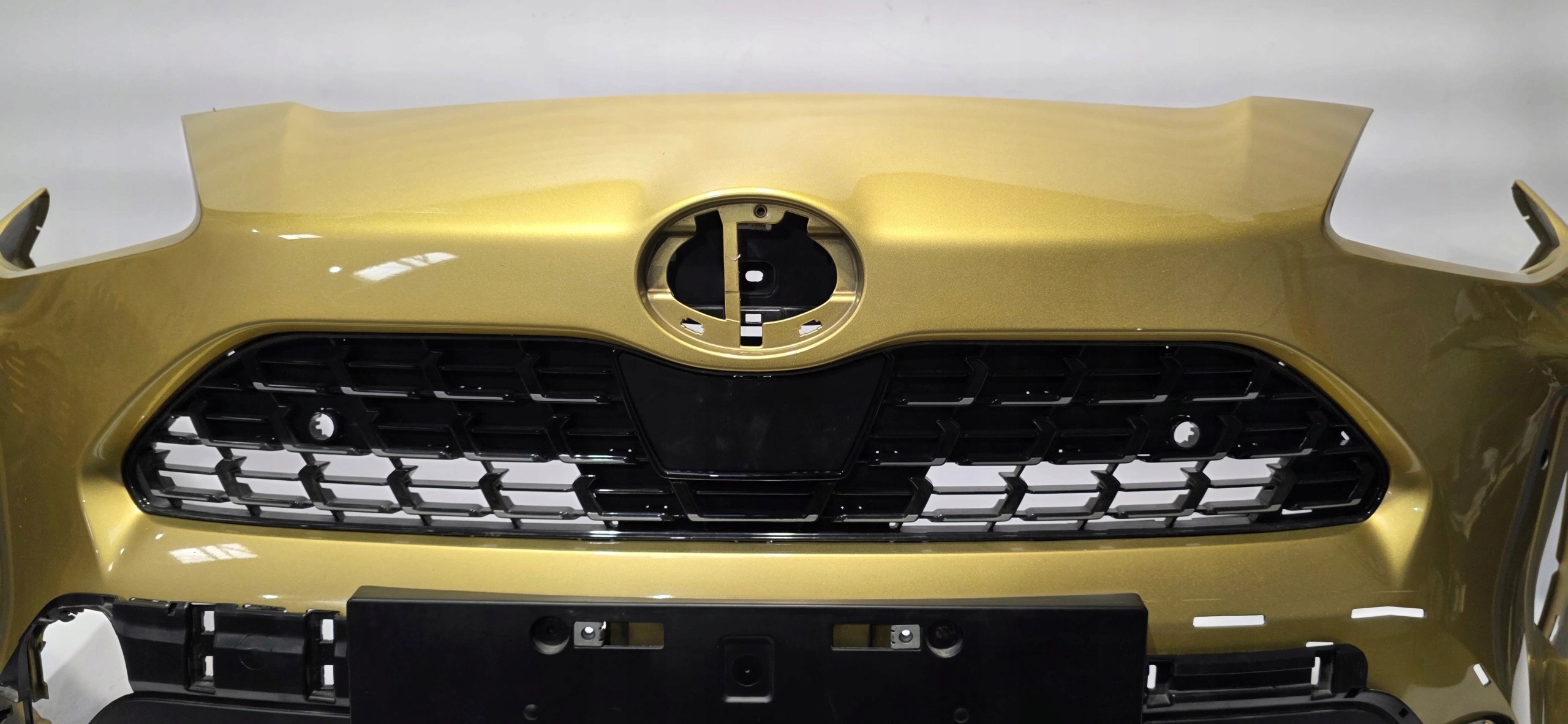 front bumper grille TOYOTA YARIS CROSS 21- 4XPDC original 52119-0DC20