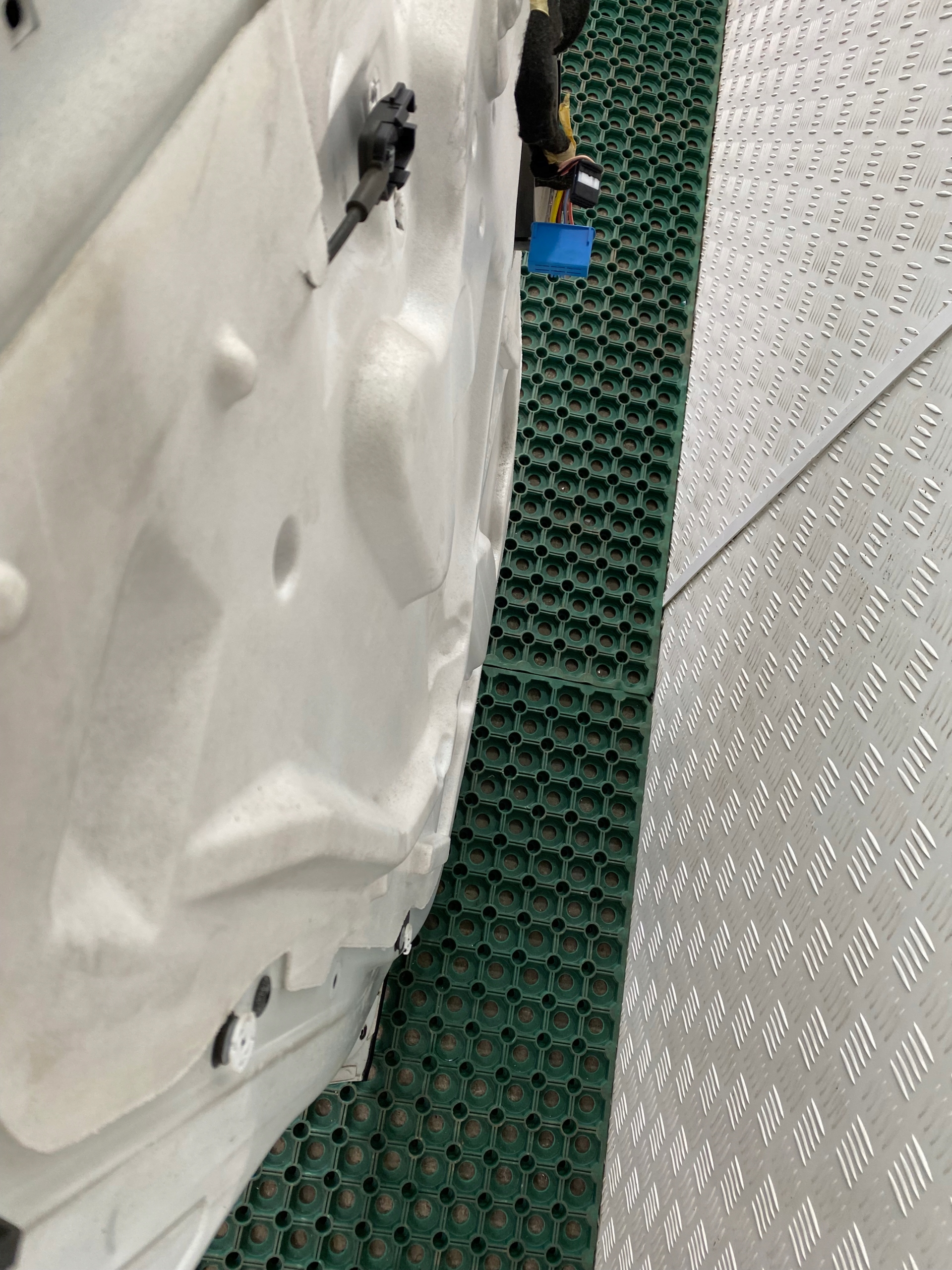 RENAULT MASTER III MOVANO B 10-18 door front left front colour 389
