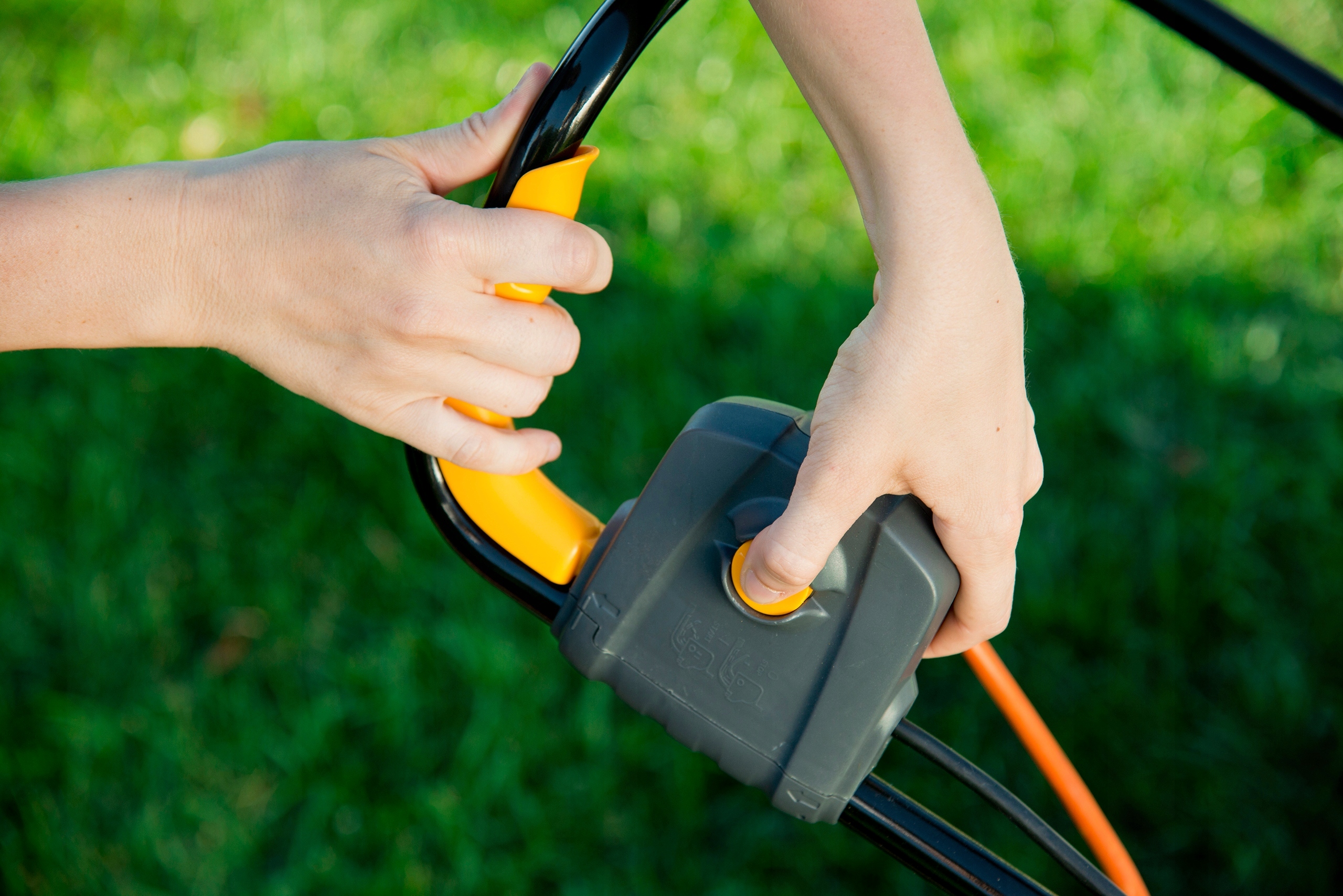 WERTYKULATOR ELEKTRYCZNY STIGA SV 213 AREATOR 2W1 Informacje dodatkowe funkcja aeracji