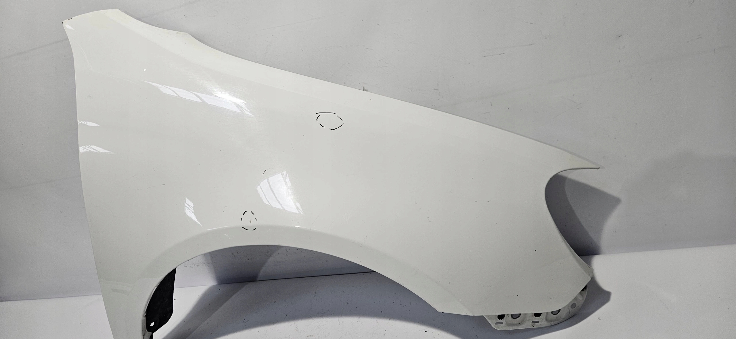 BŁOTNIK PRAWY PRZÓD VW GOLF VI KOMBI ORYGINAŁ Producent części Inny