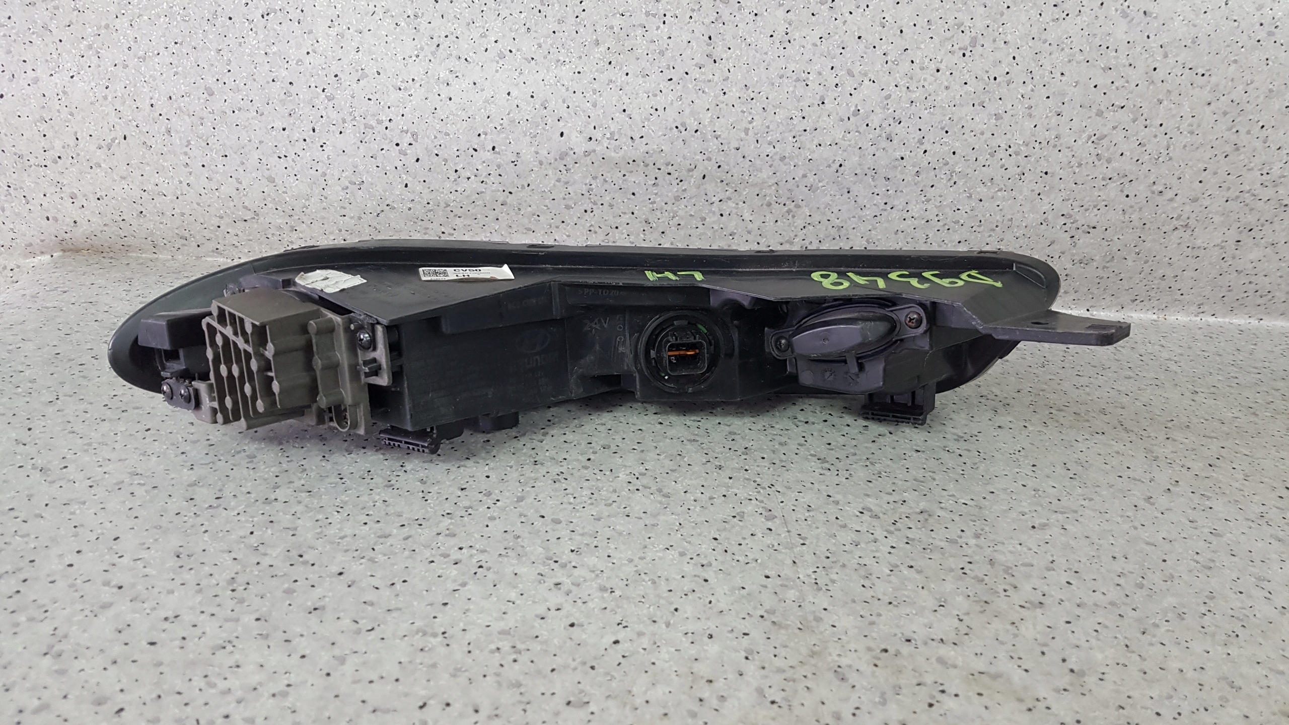 HYUNDAI BAYON 2021 - links LED DRL Nebelscheinwerfer D 9348