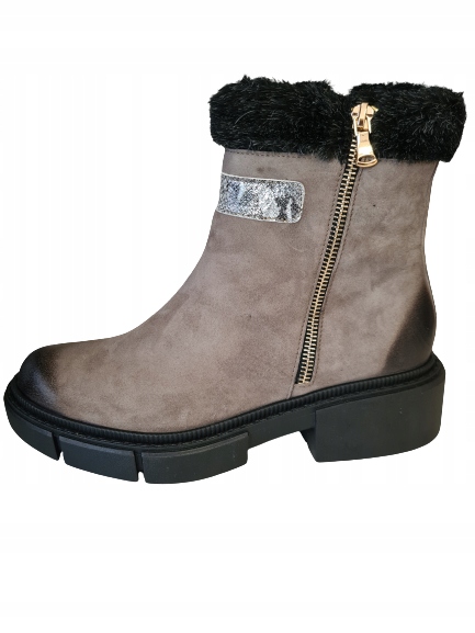 

Trapery Szydłowski 2564 skóra szare futerko 38