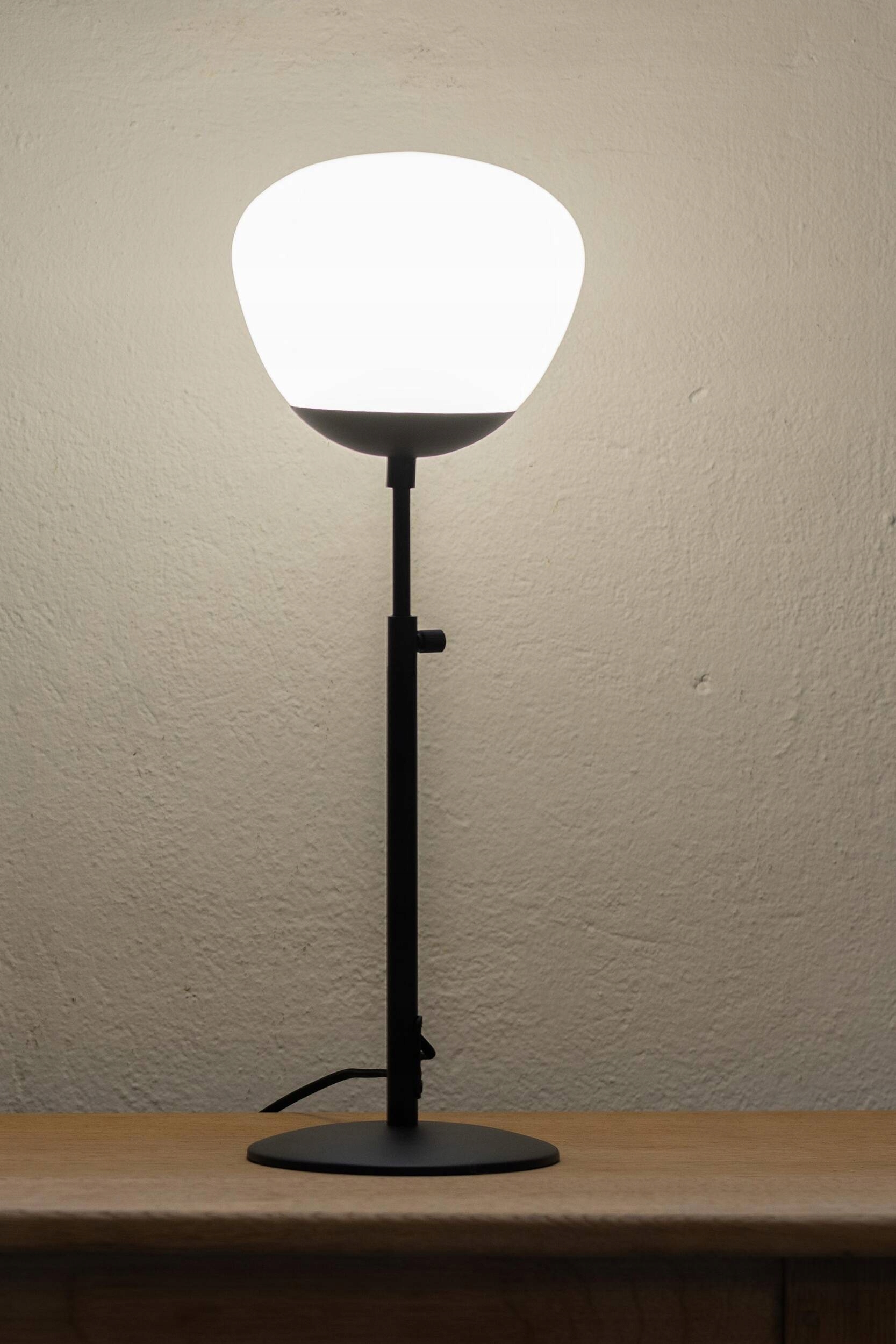 RISE Table 1L Black/White Small (108545) Markslojd Długość/wysokość 60 cm