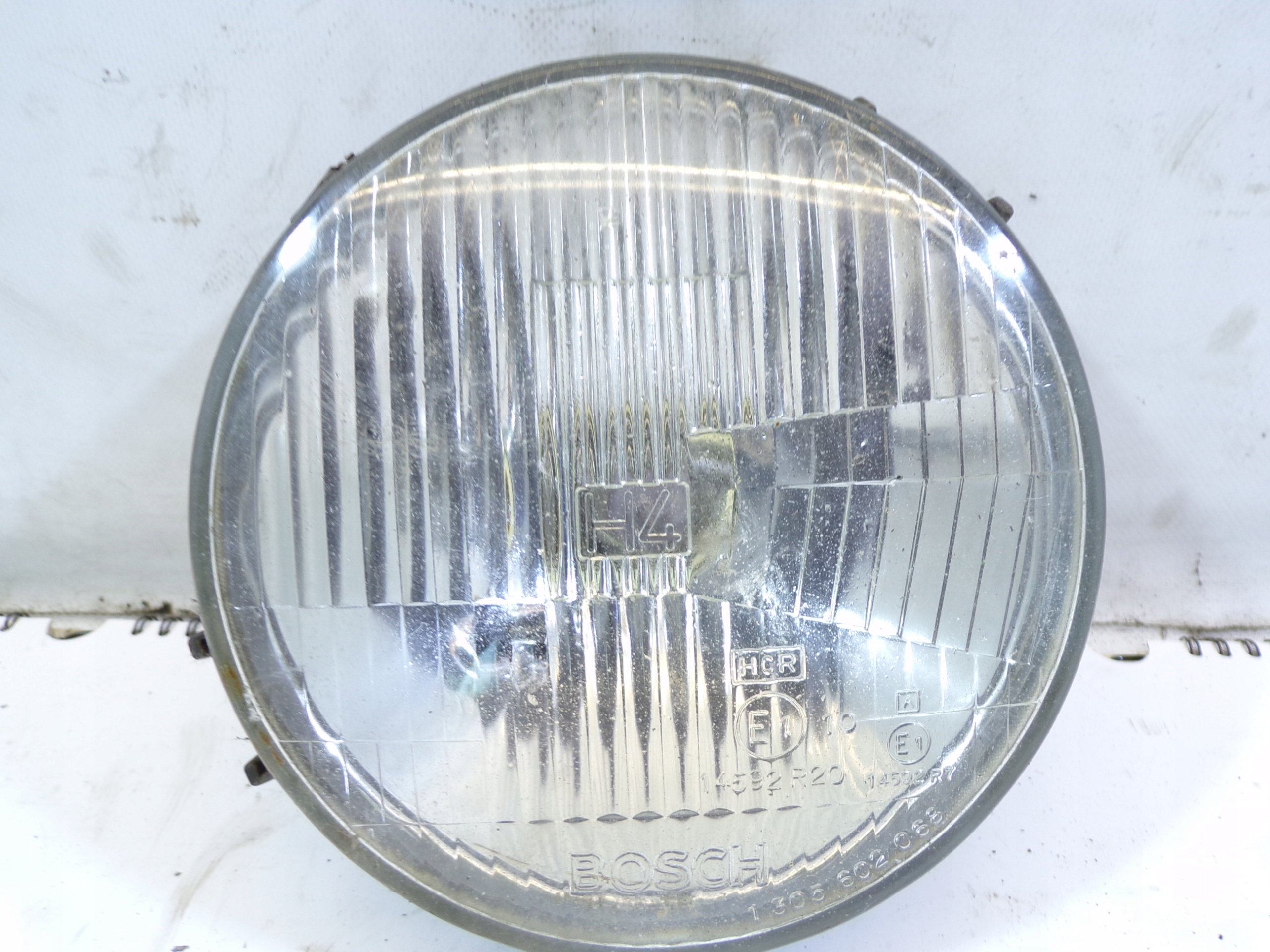 light front front right VOLKSWAGEN POLO 1 and (3)