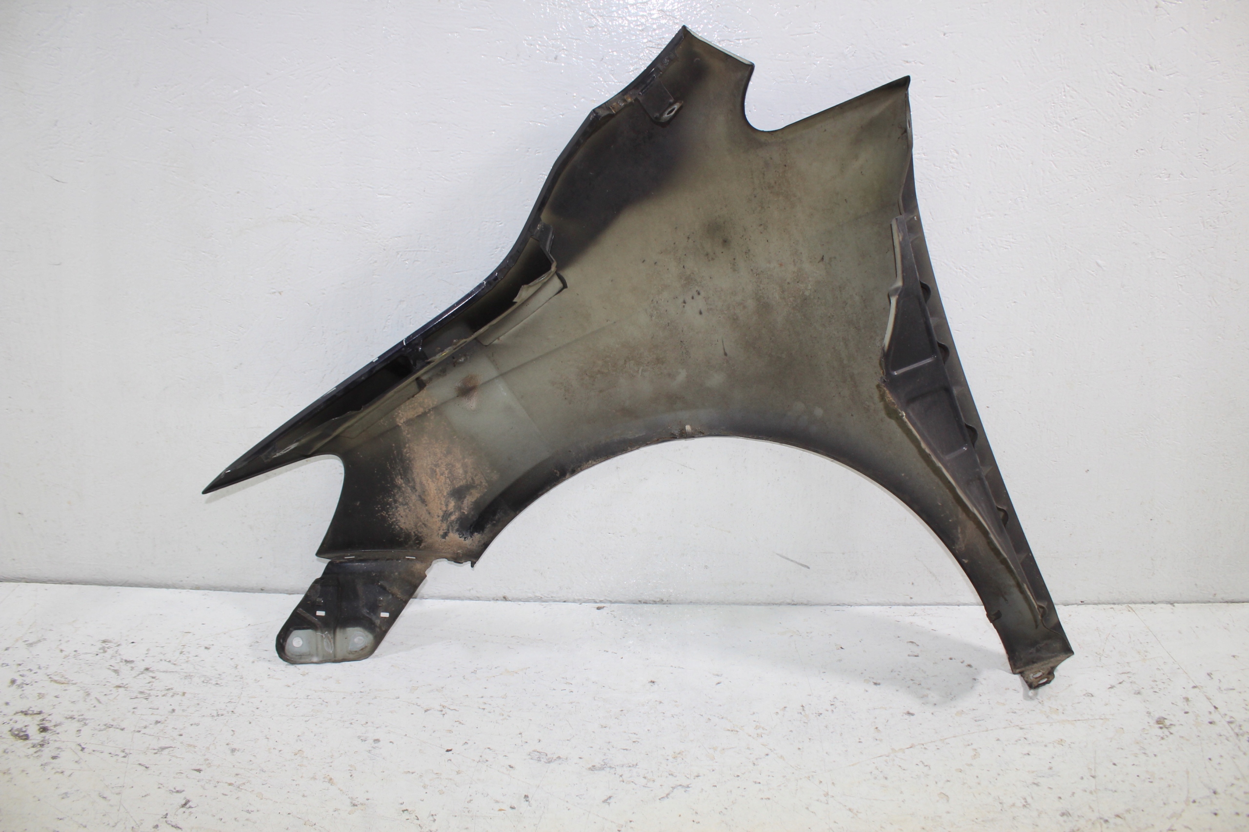 VW Golf V plus fender right front 5M0821216