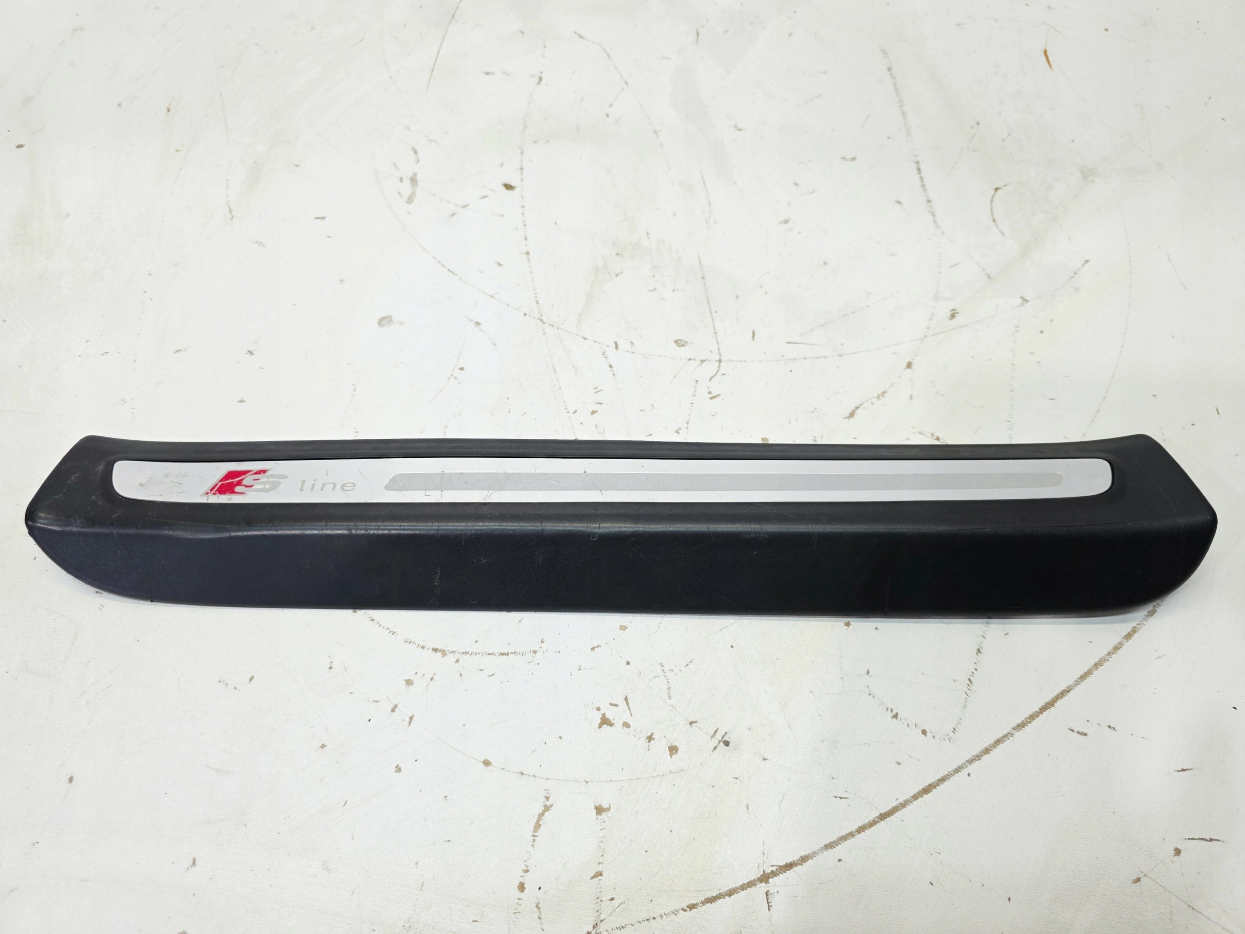 moulding threshold inner S LINE right rear part AUDI Q7 4L 4L0853376F