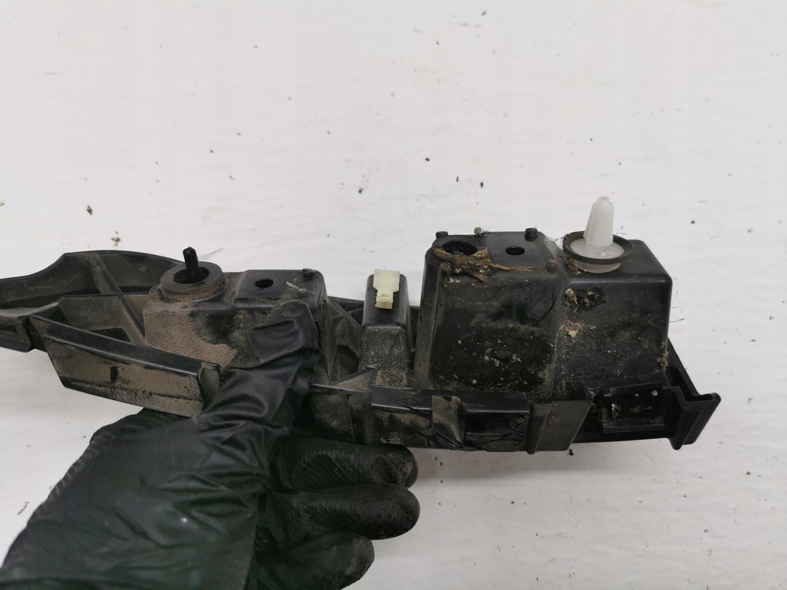 bumper bracket left rear part FORD EDGE II KT4B-17D949-A