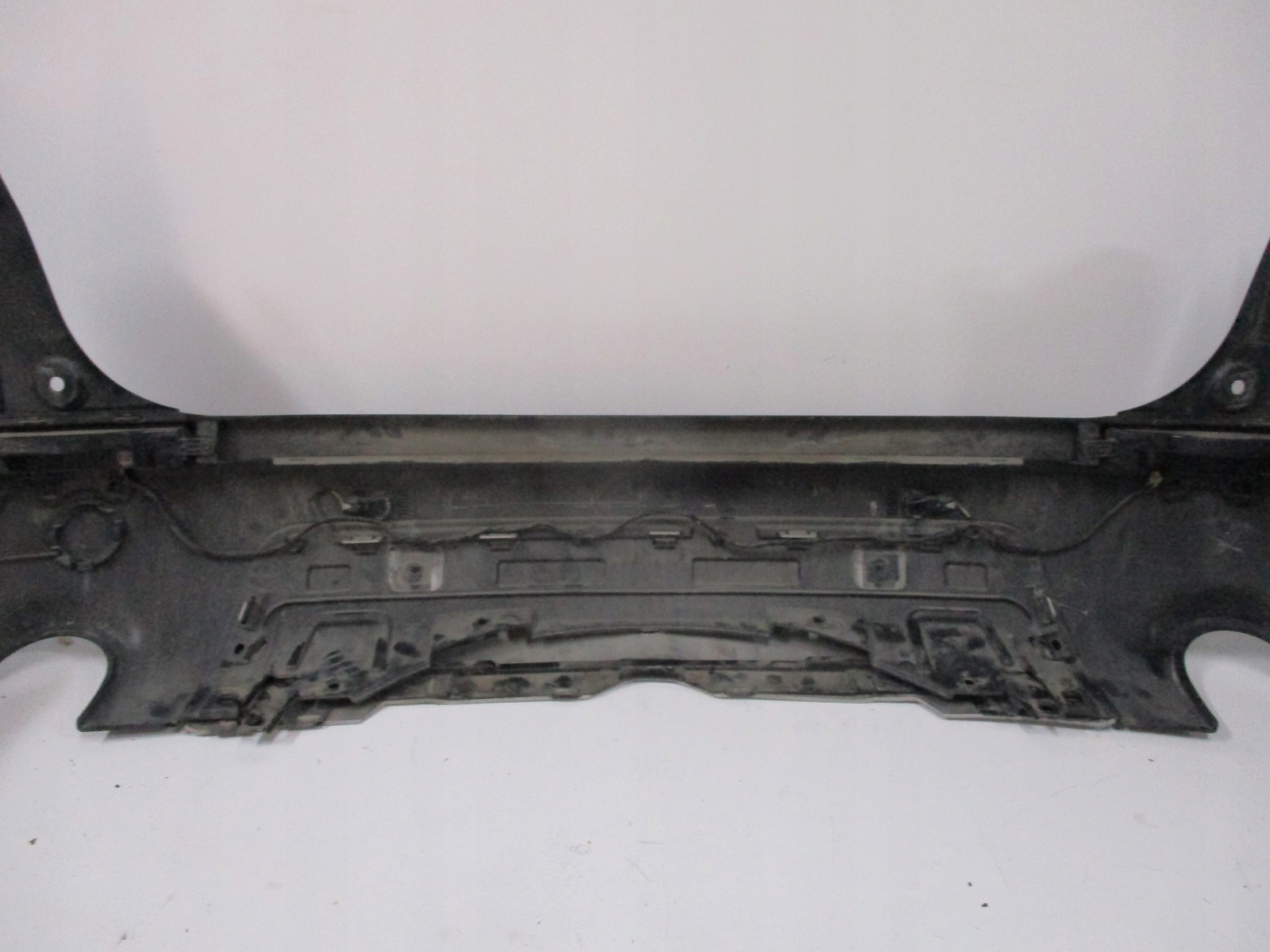 bumper rear part RANGE ROVER EVOQUE 4 PDC 18R rear