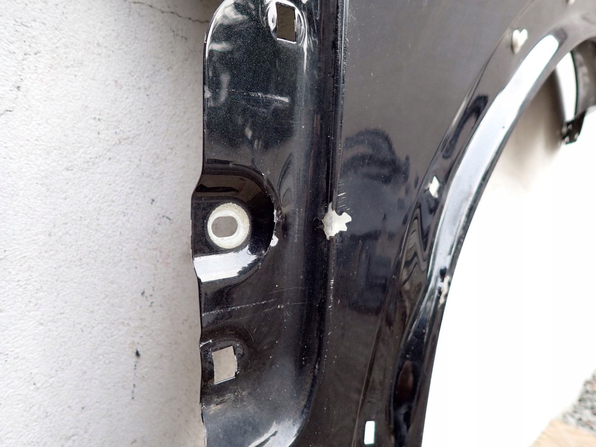 fender right front front OPEL ANTARA L07 LIFT 2010- 95930053