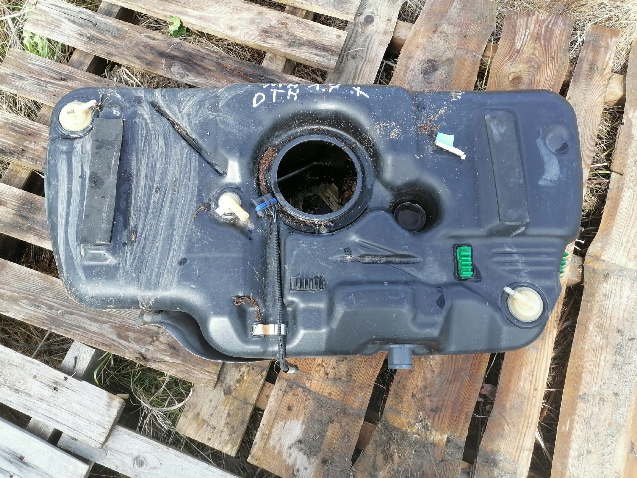 tank Opel Meriva A 93326572