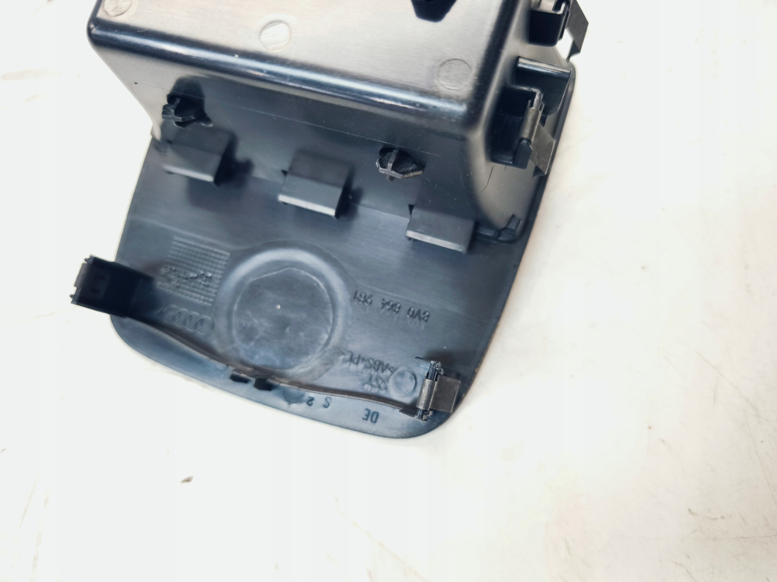 Handschuhfach Abdeckung, Hutablage TUNELU heck AUDI A3 8V 8V0864981