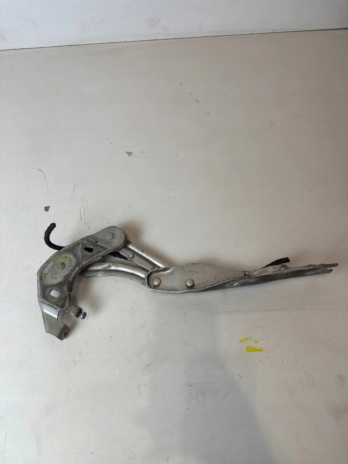 hinge bonnets front front right Audi A1 8X